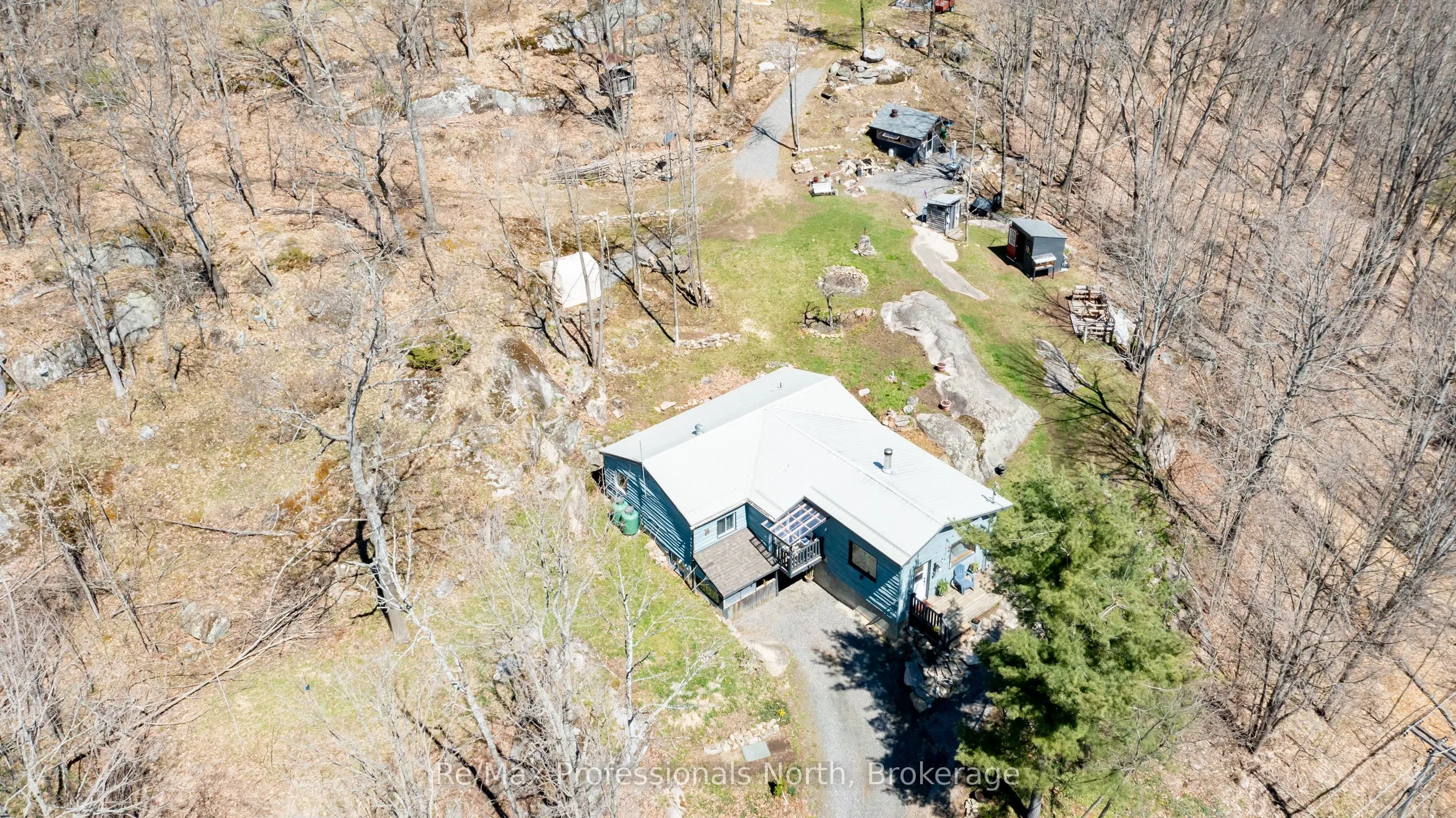 1017 BARLOCHAN Road