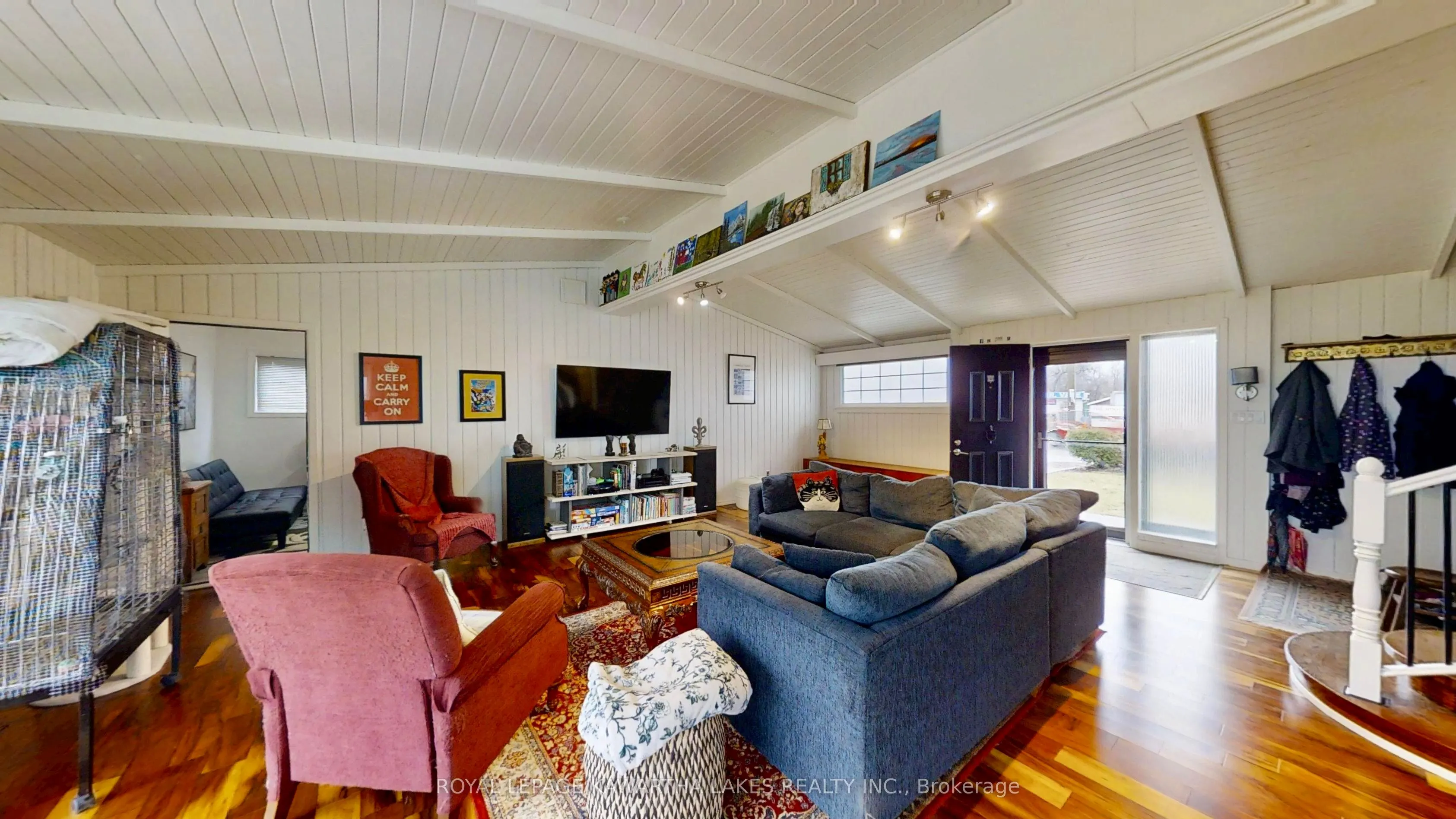 114 Colborne Street W