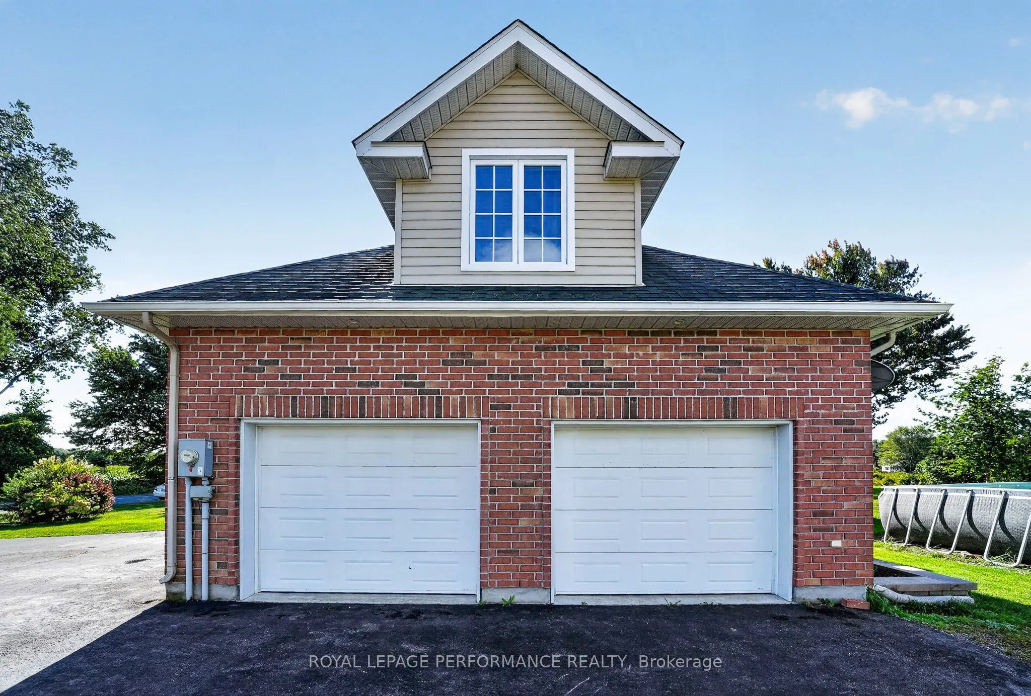 6218 Shannon Lane