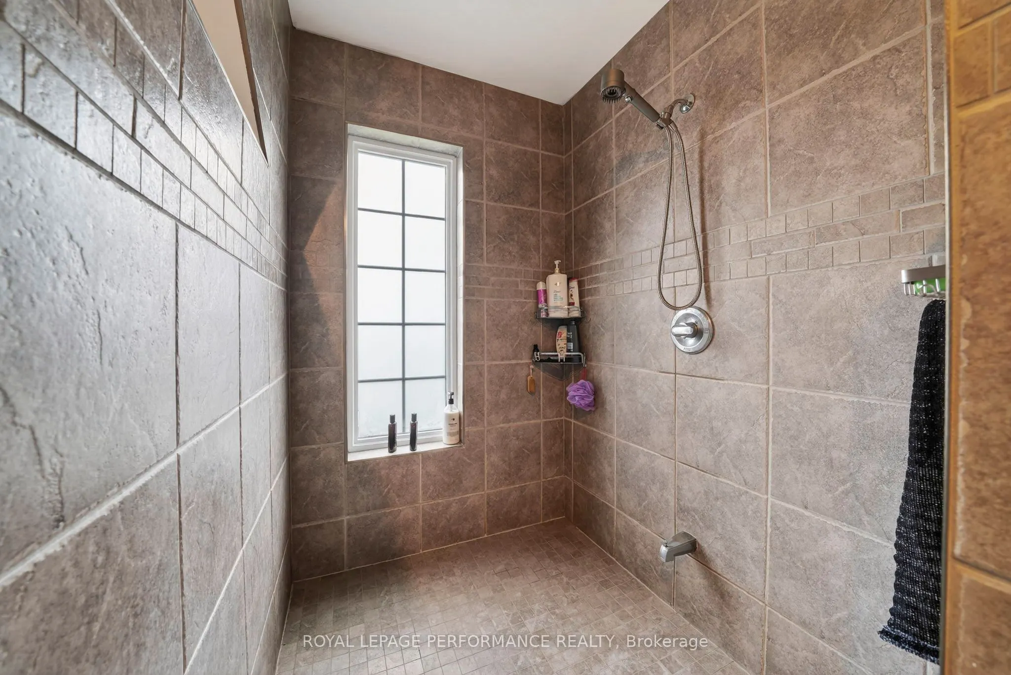 6218 Shannon Lane