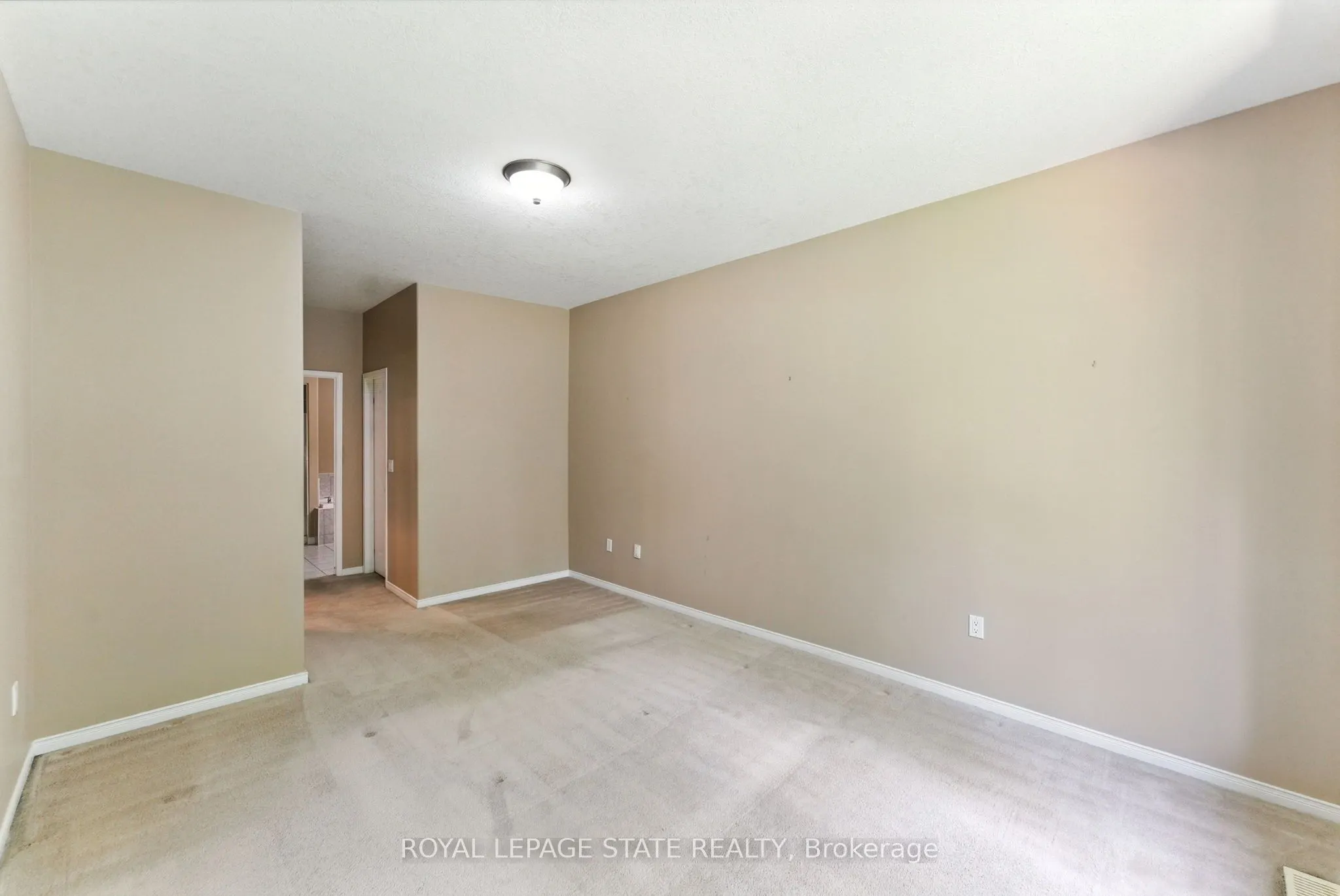 40 Wesleyan Court #6