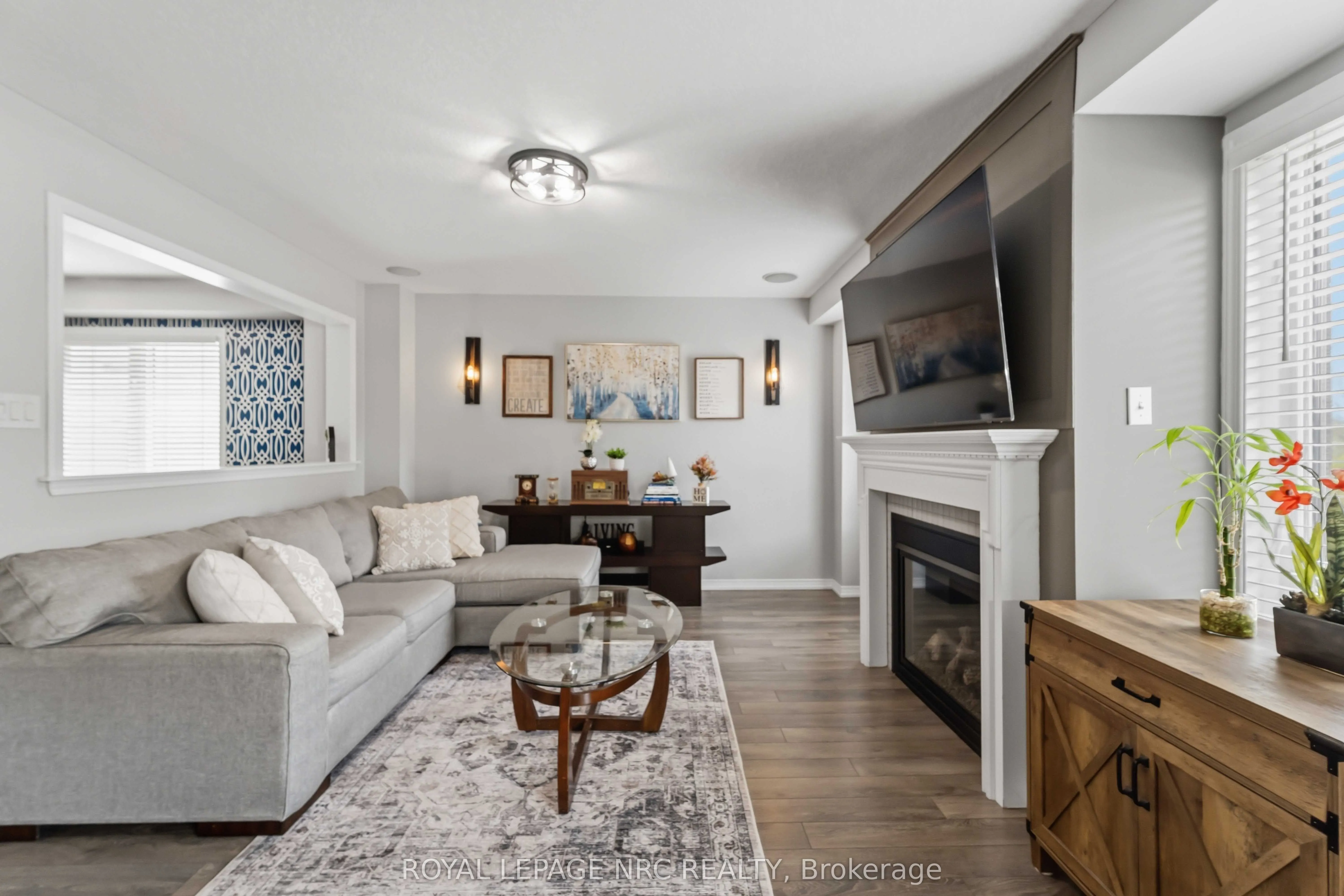 8769 Dogwood Crescent