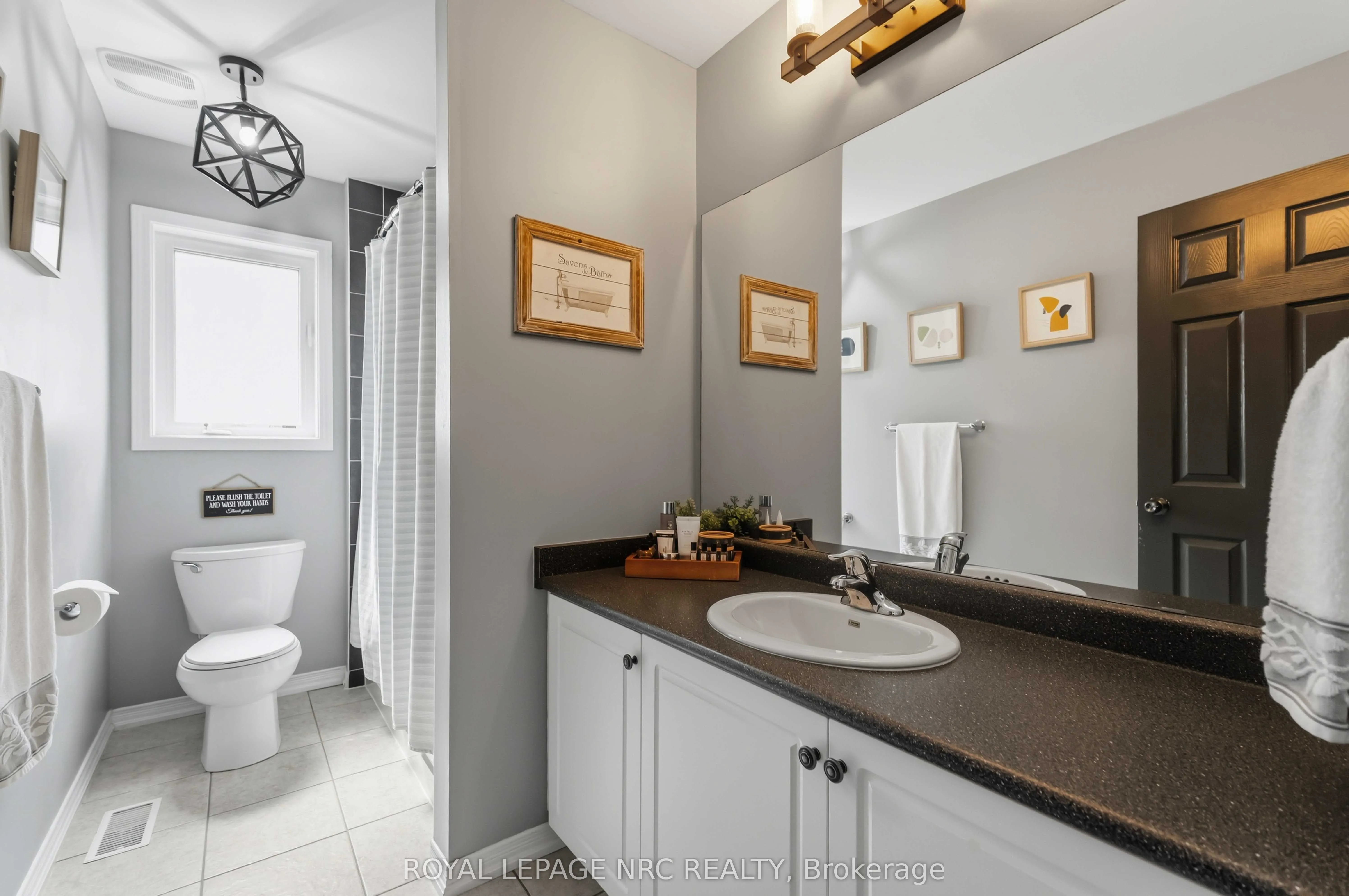 8769 Dogwood Crescent