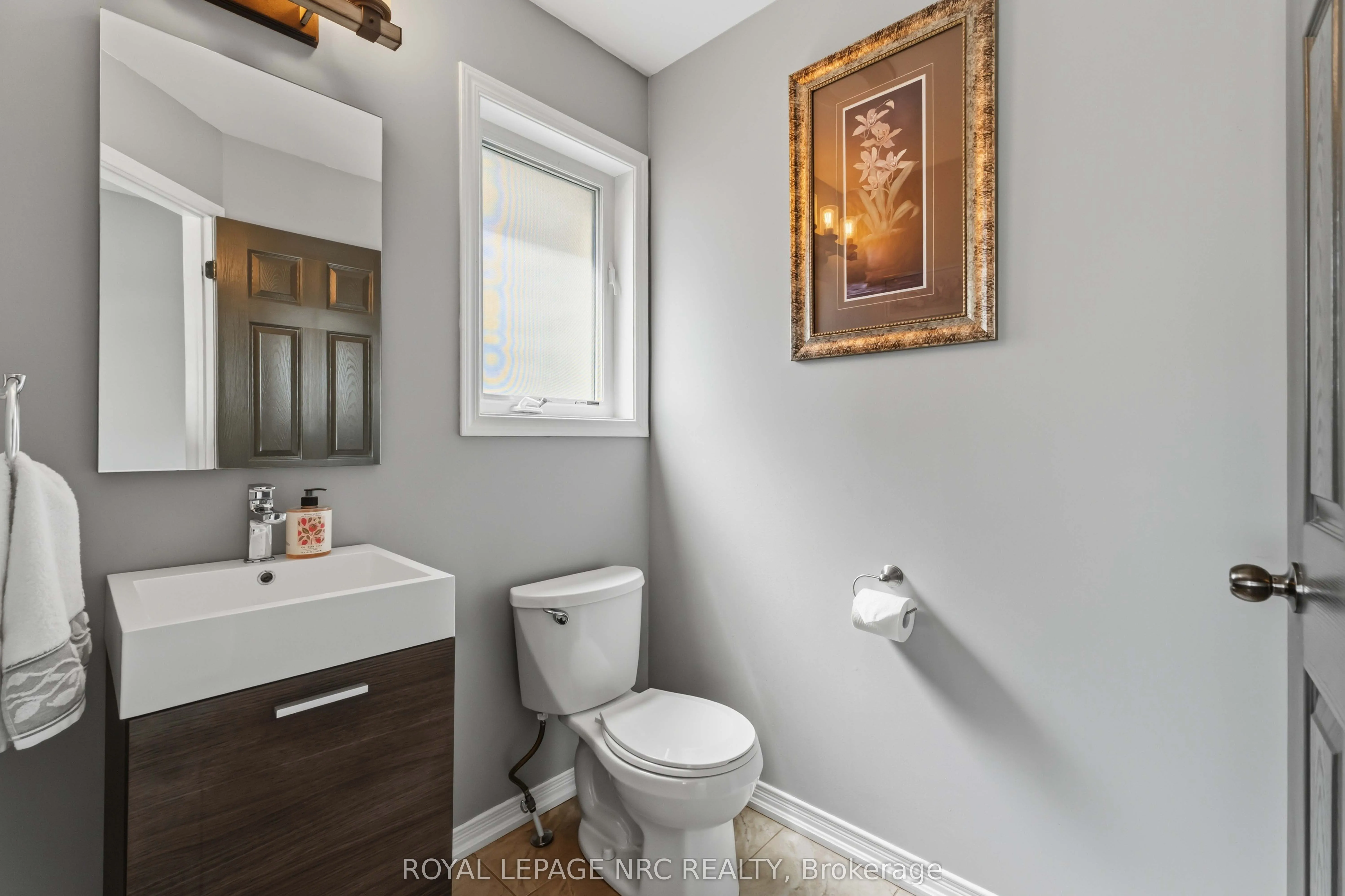 8769 Dogwood Crescent