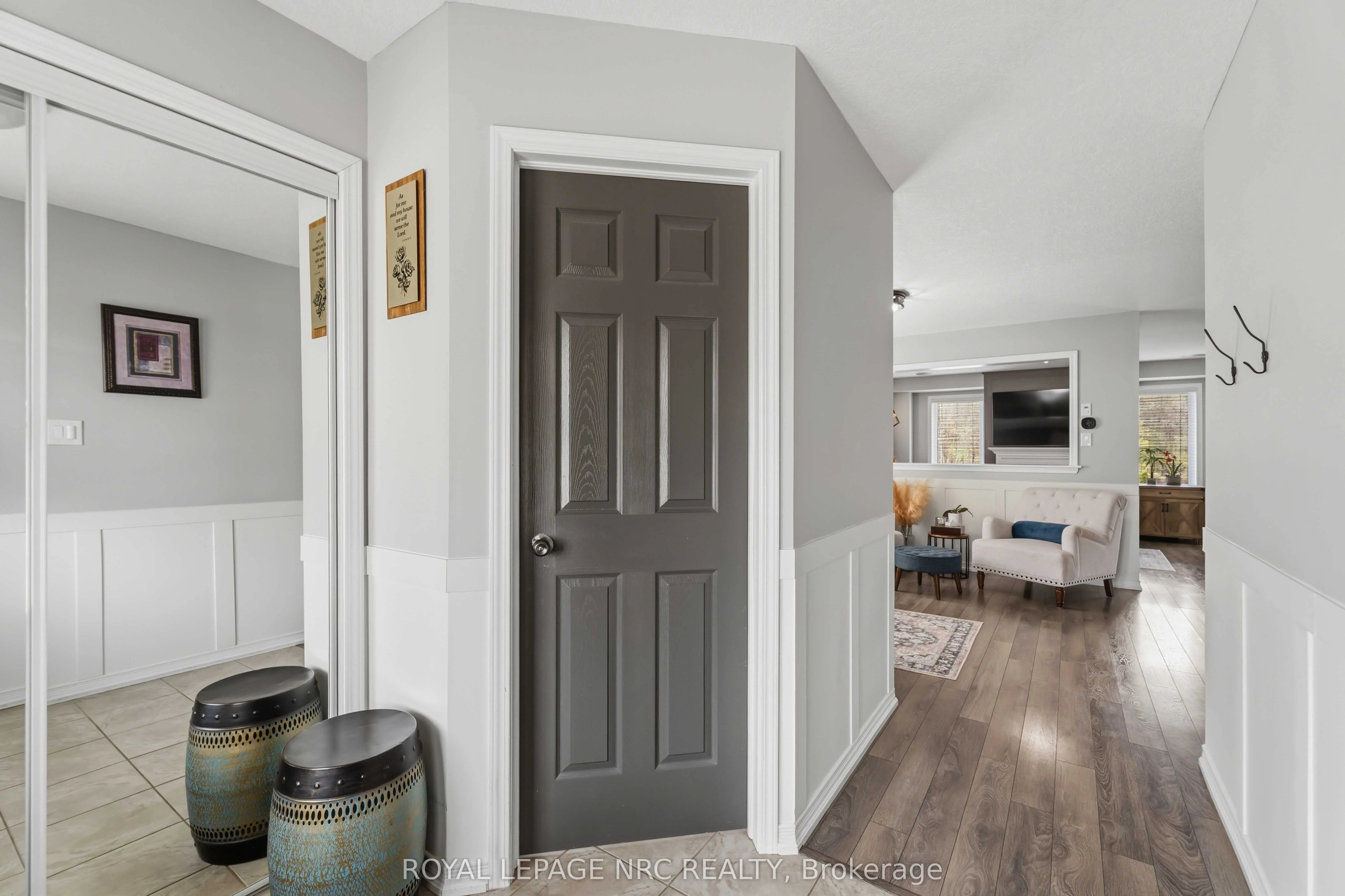 8769 Dogwood Crescent