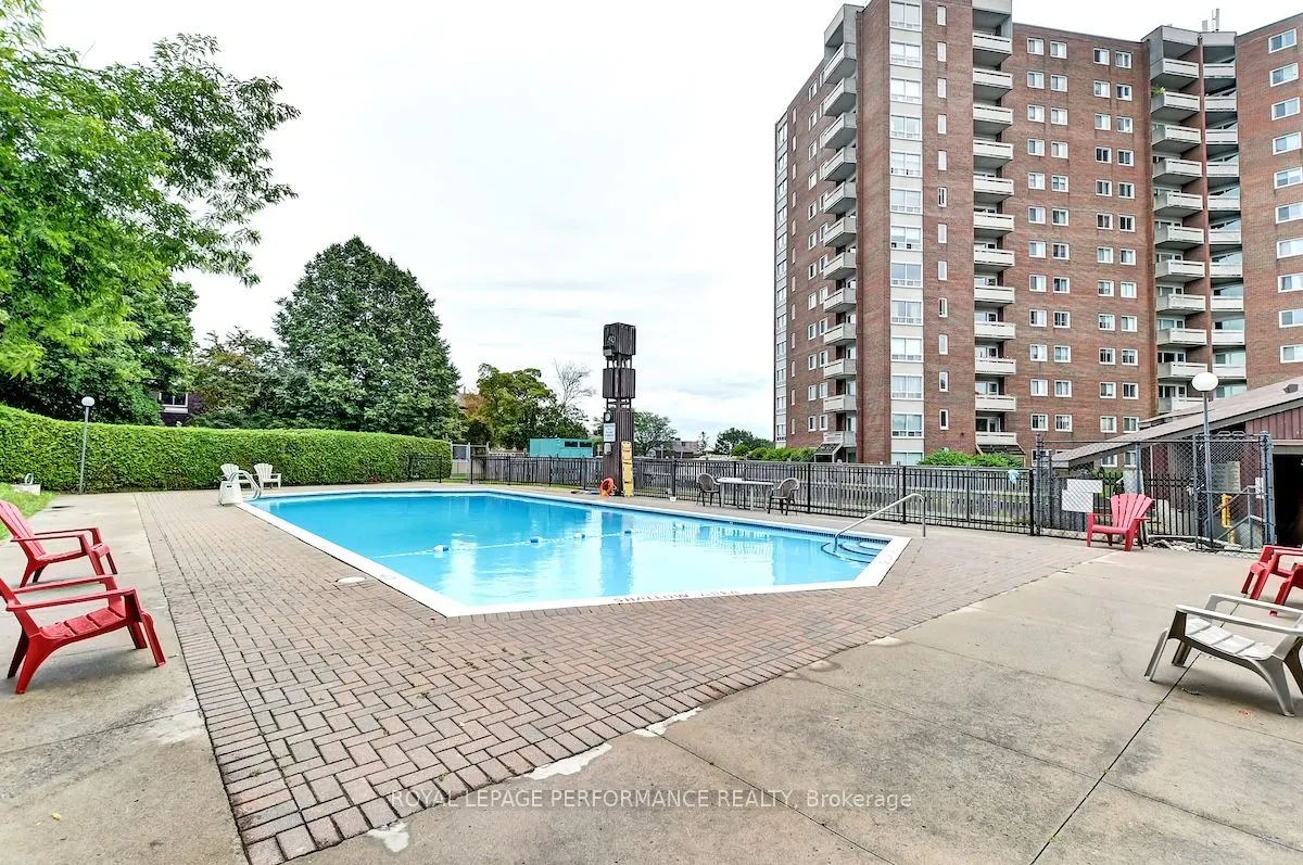 915 Elmsmere Road #903