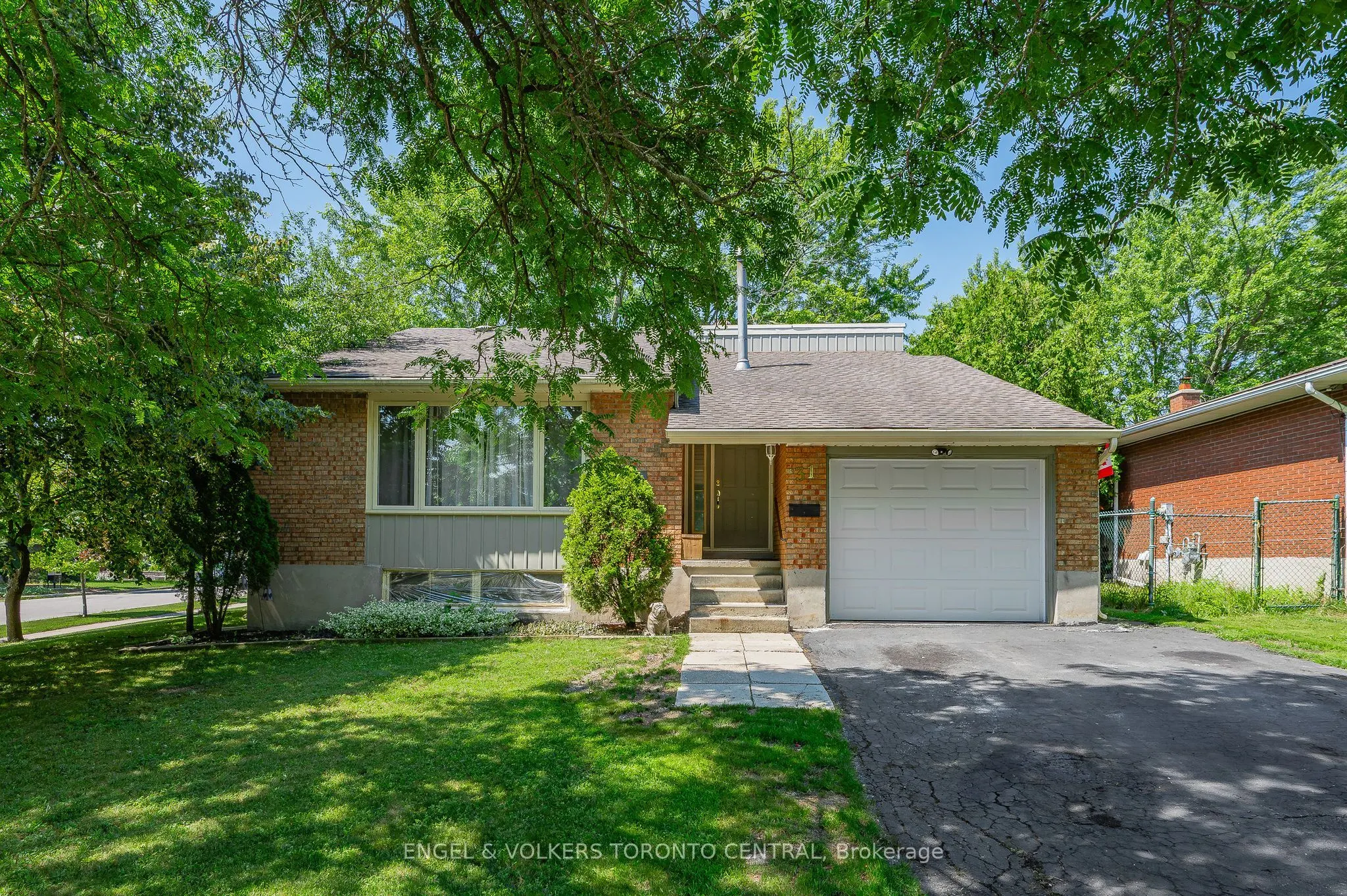 31 Mulberry Lane