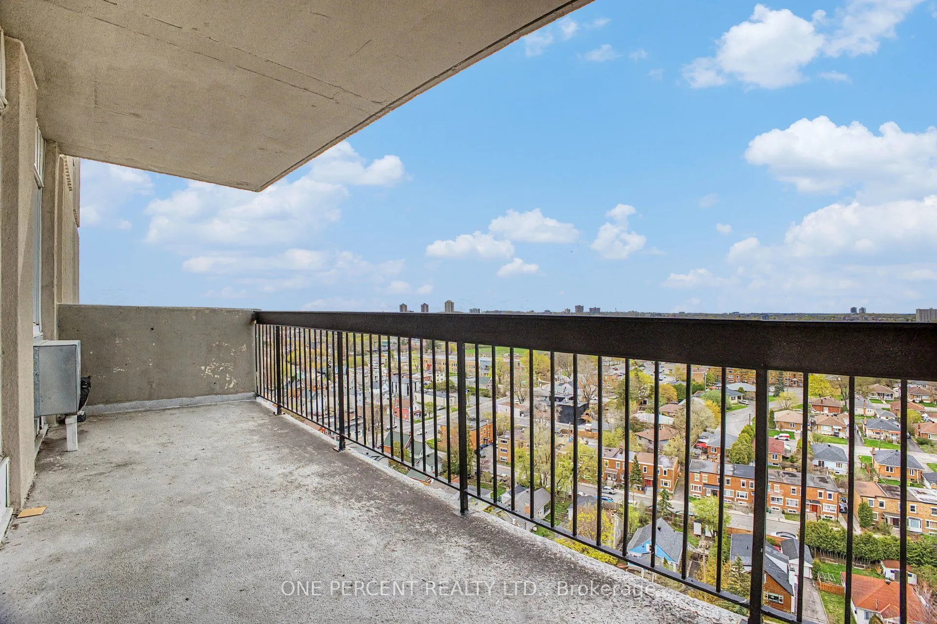 158B McArthur Avenue #1807