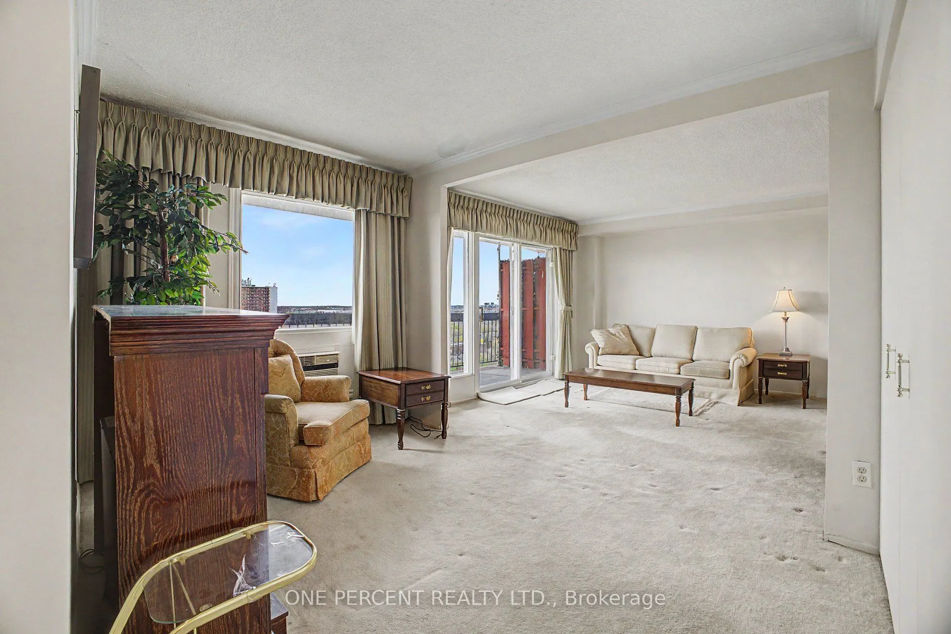 158B McArthur Avenue #1807