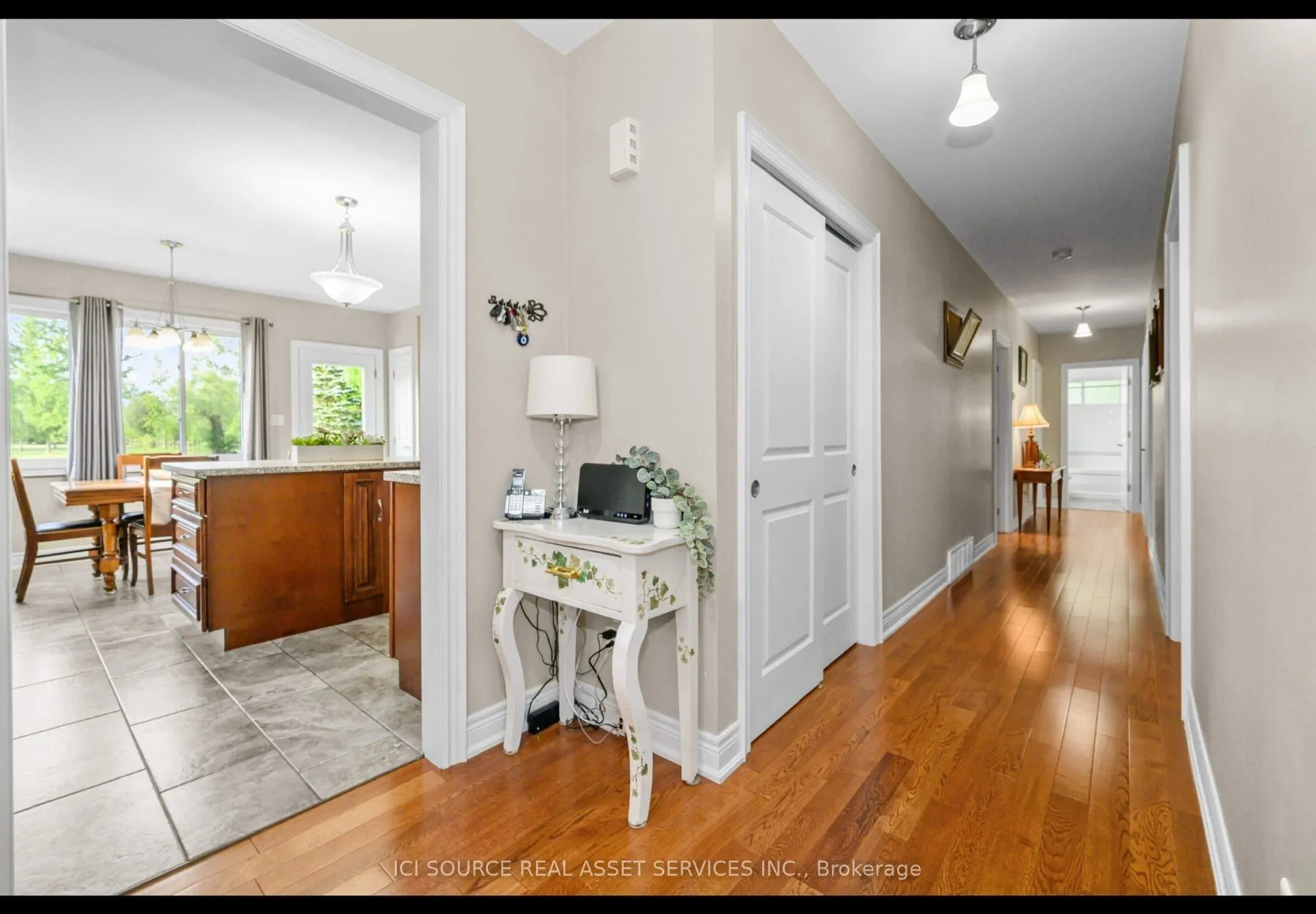 880 Edgemere Road
