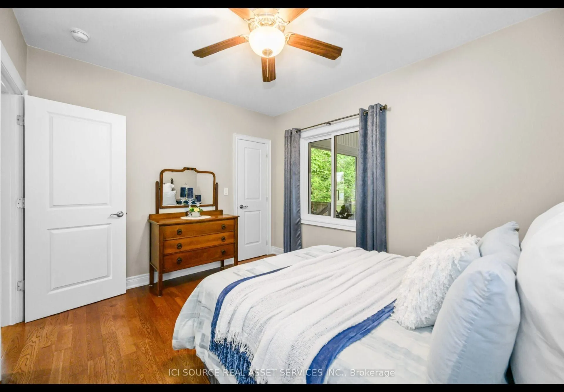 880 Edgemere Road