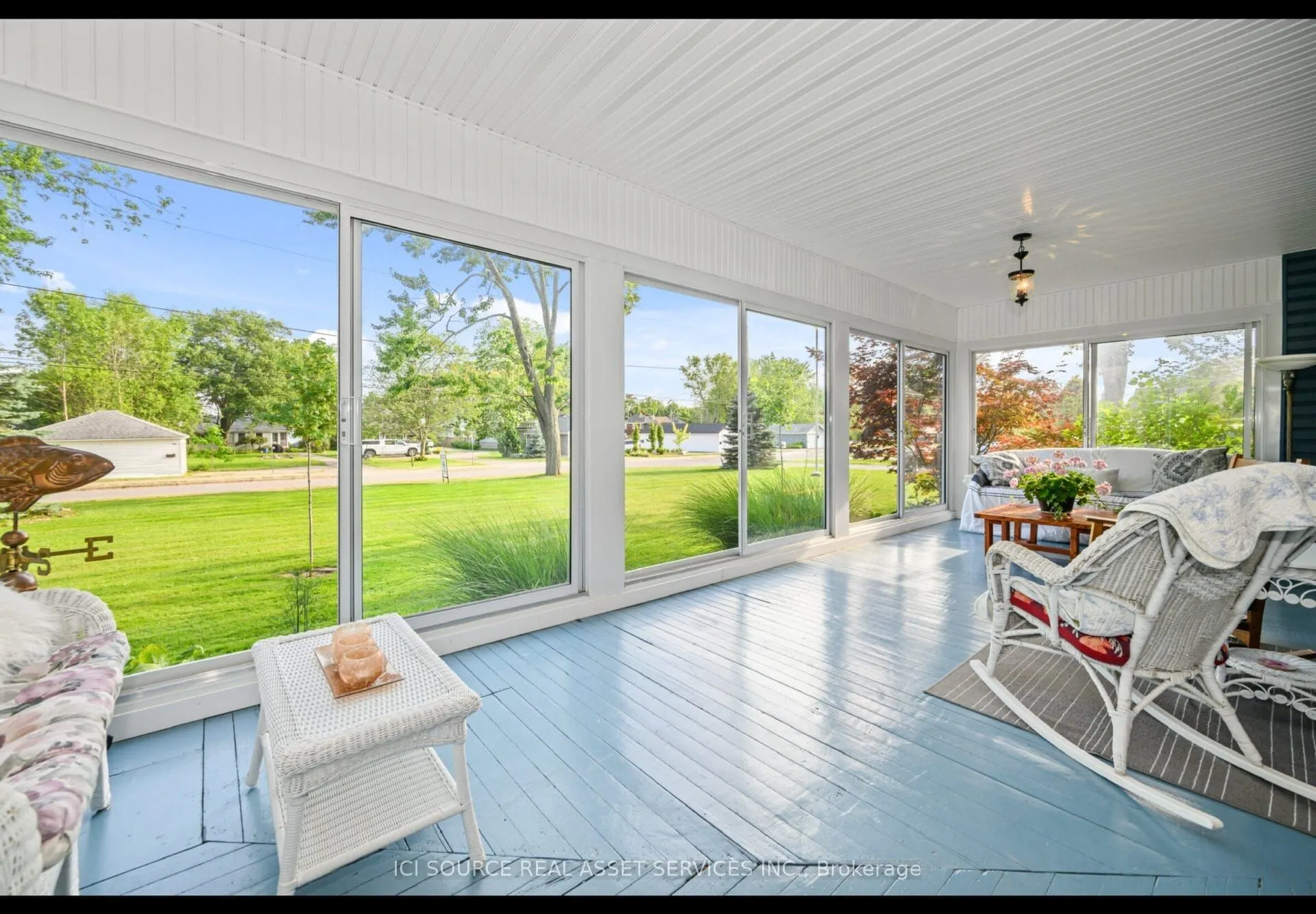 880 Edgemere Road
