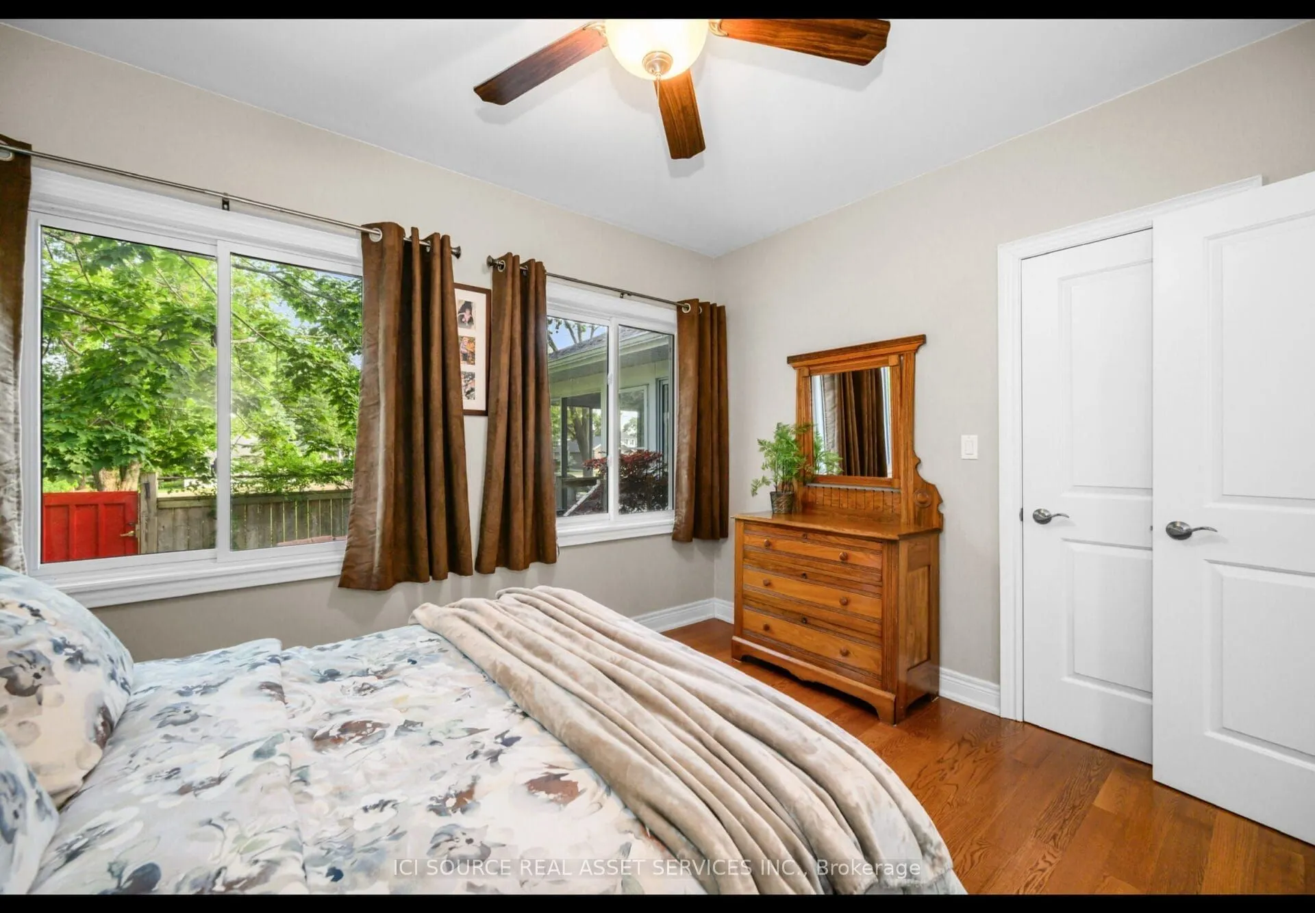880 Edgemere Road