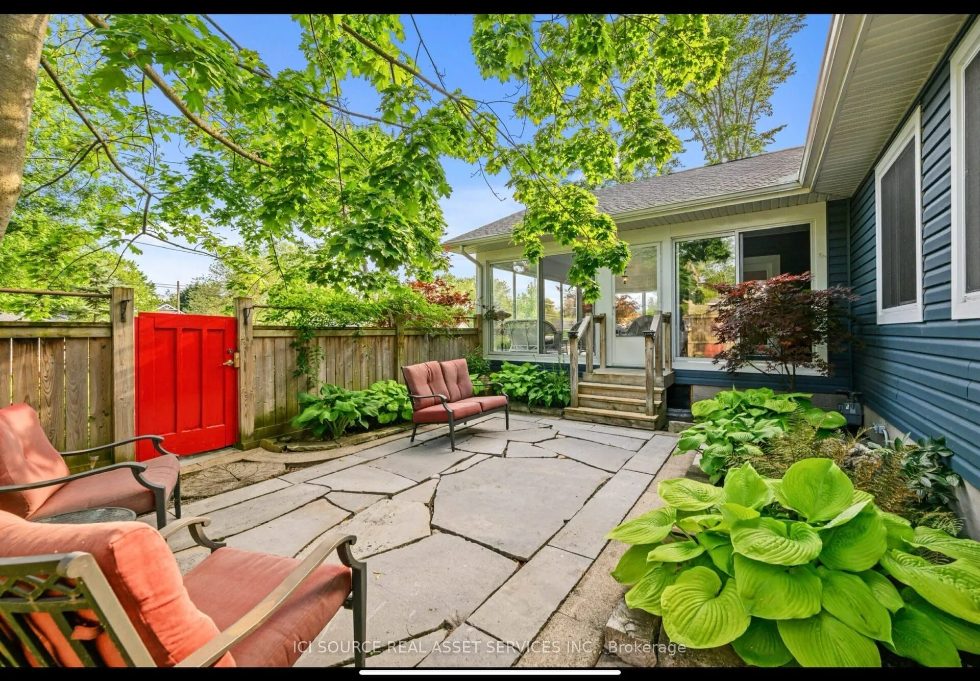 880 Edgemere Road