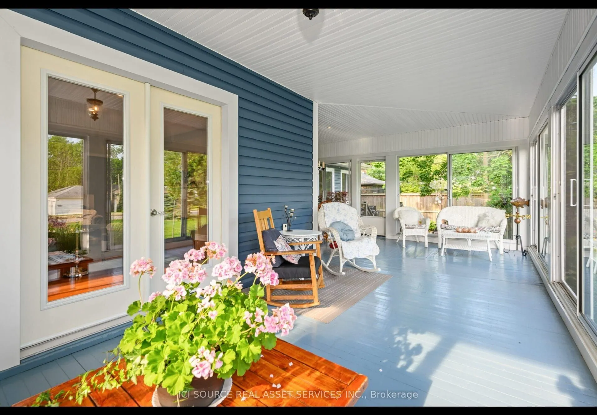 880 Edgemere Road