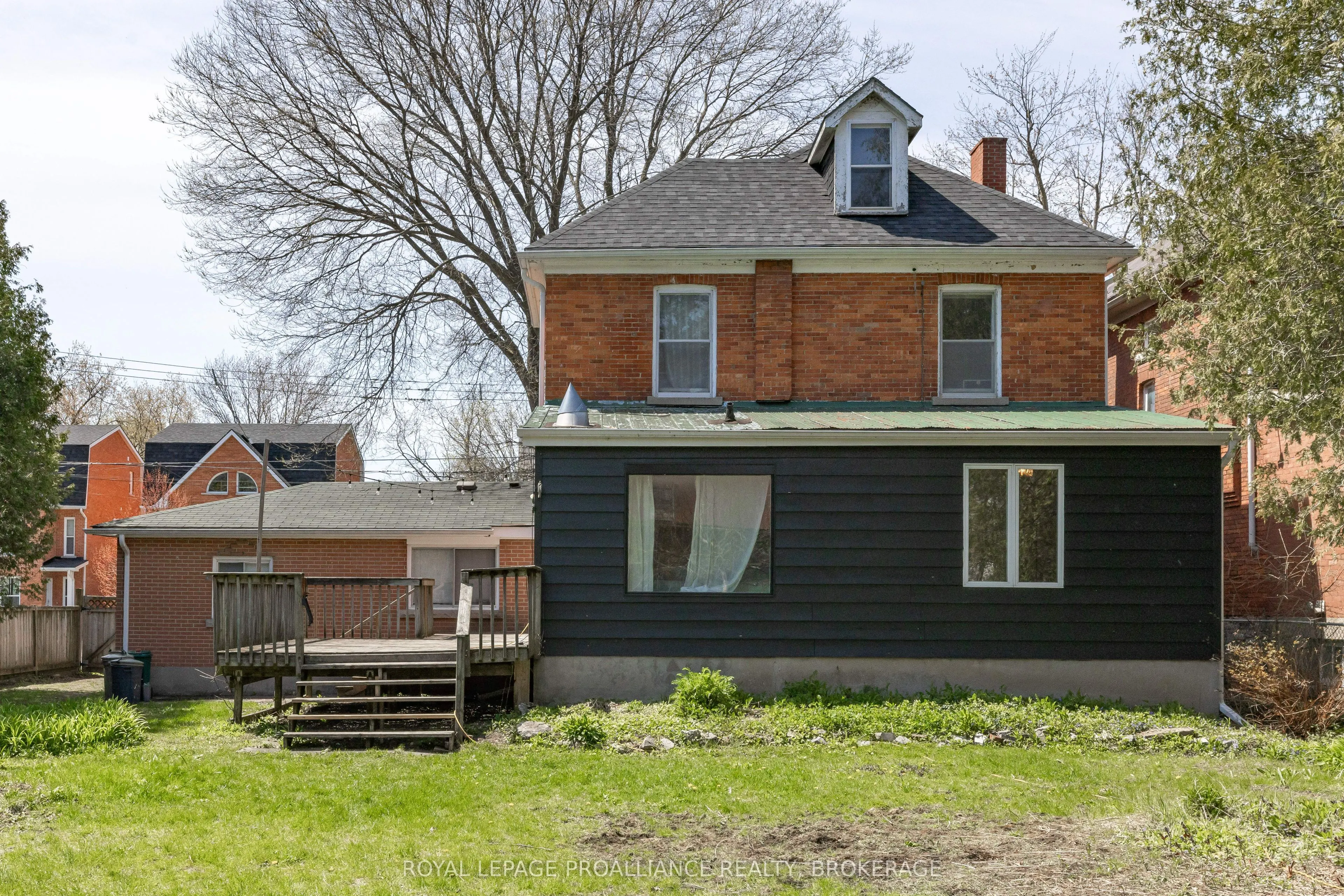 279 Frontenac Street