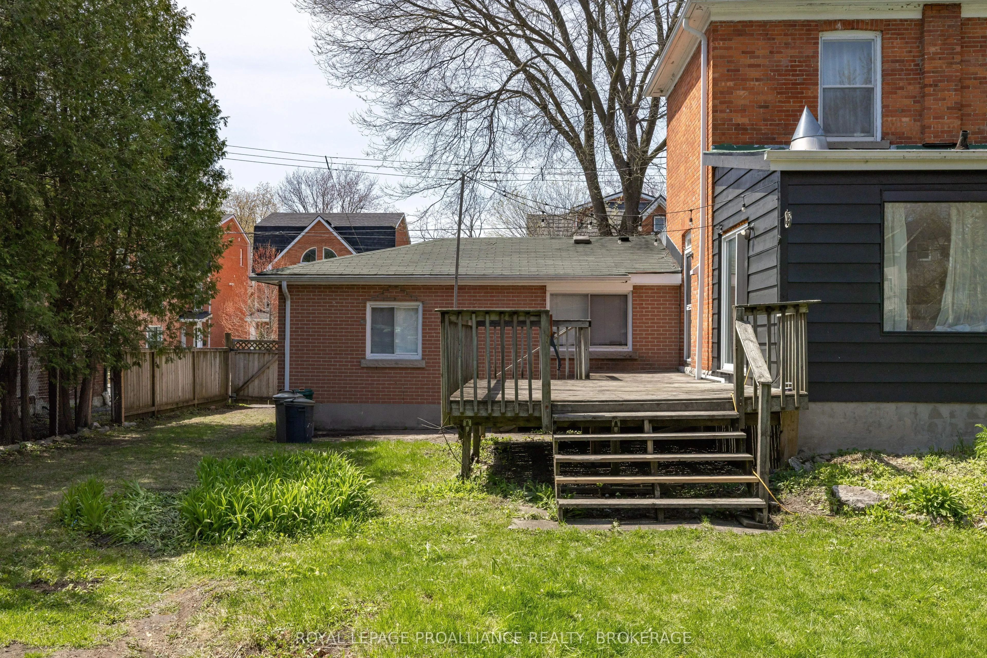 279 Frontenac Street