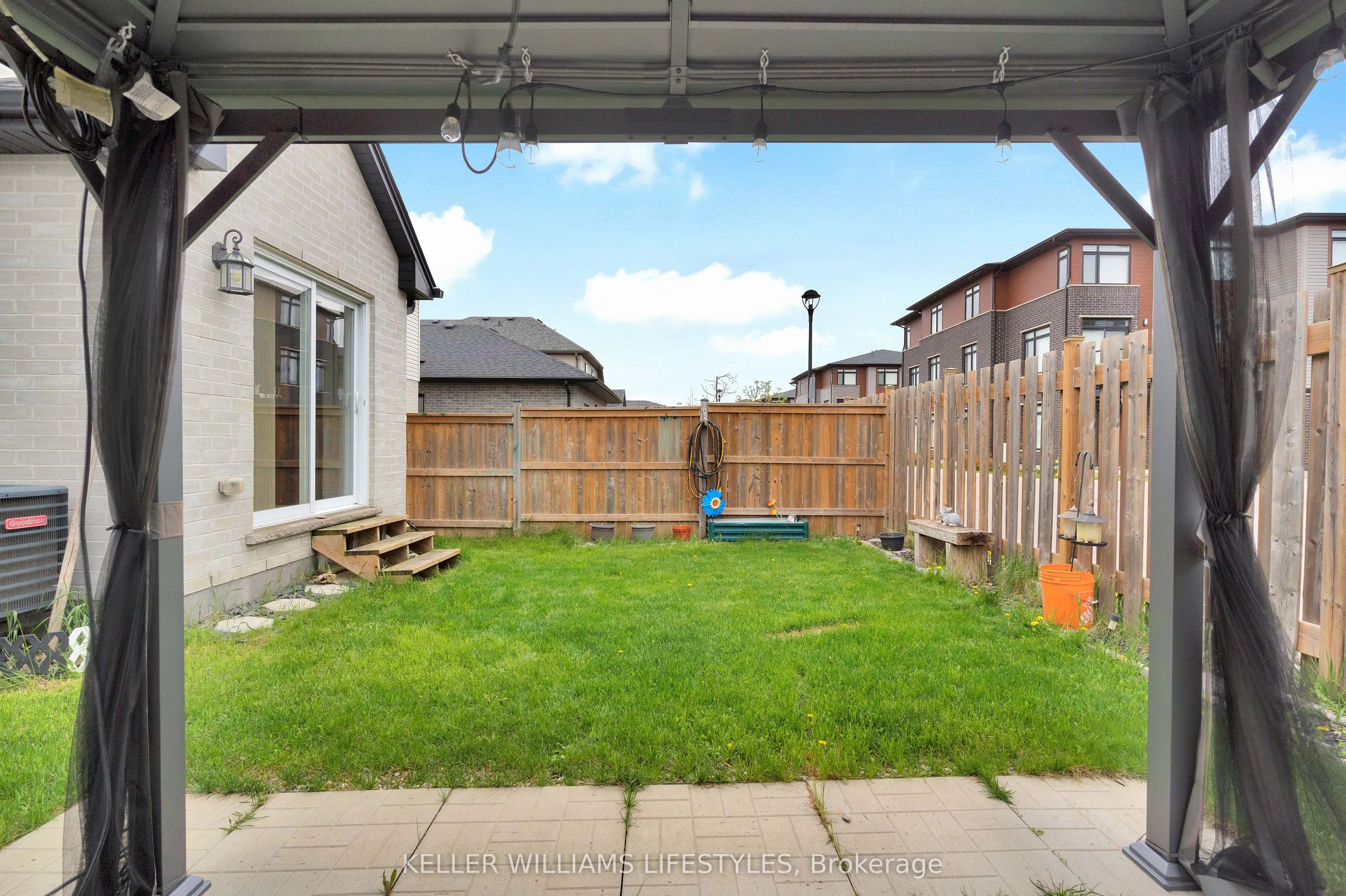 3270 Singleton Avenue #18