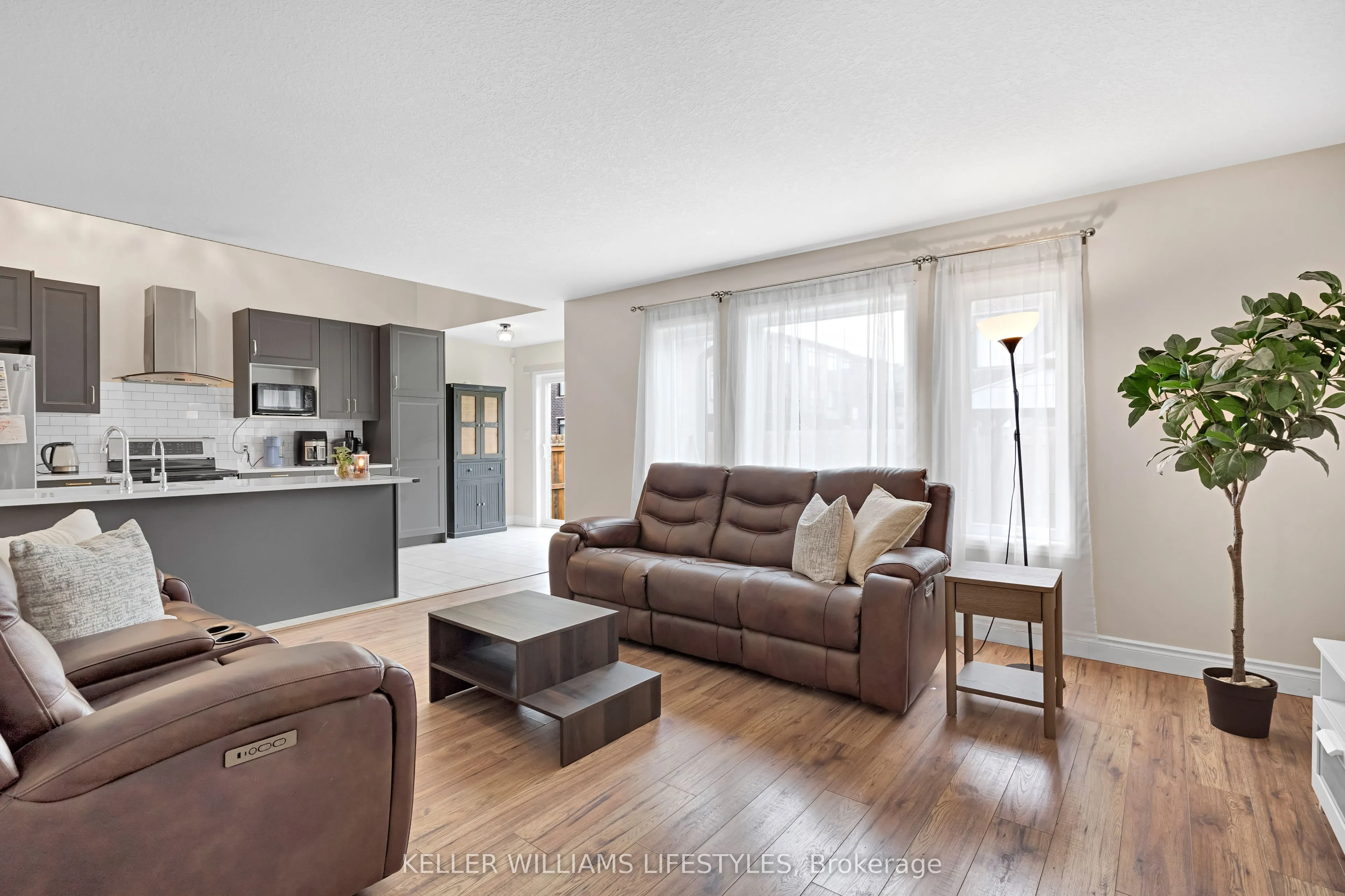 3270 Singleton Avenue #18