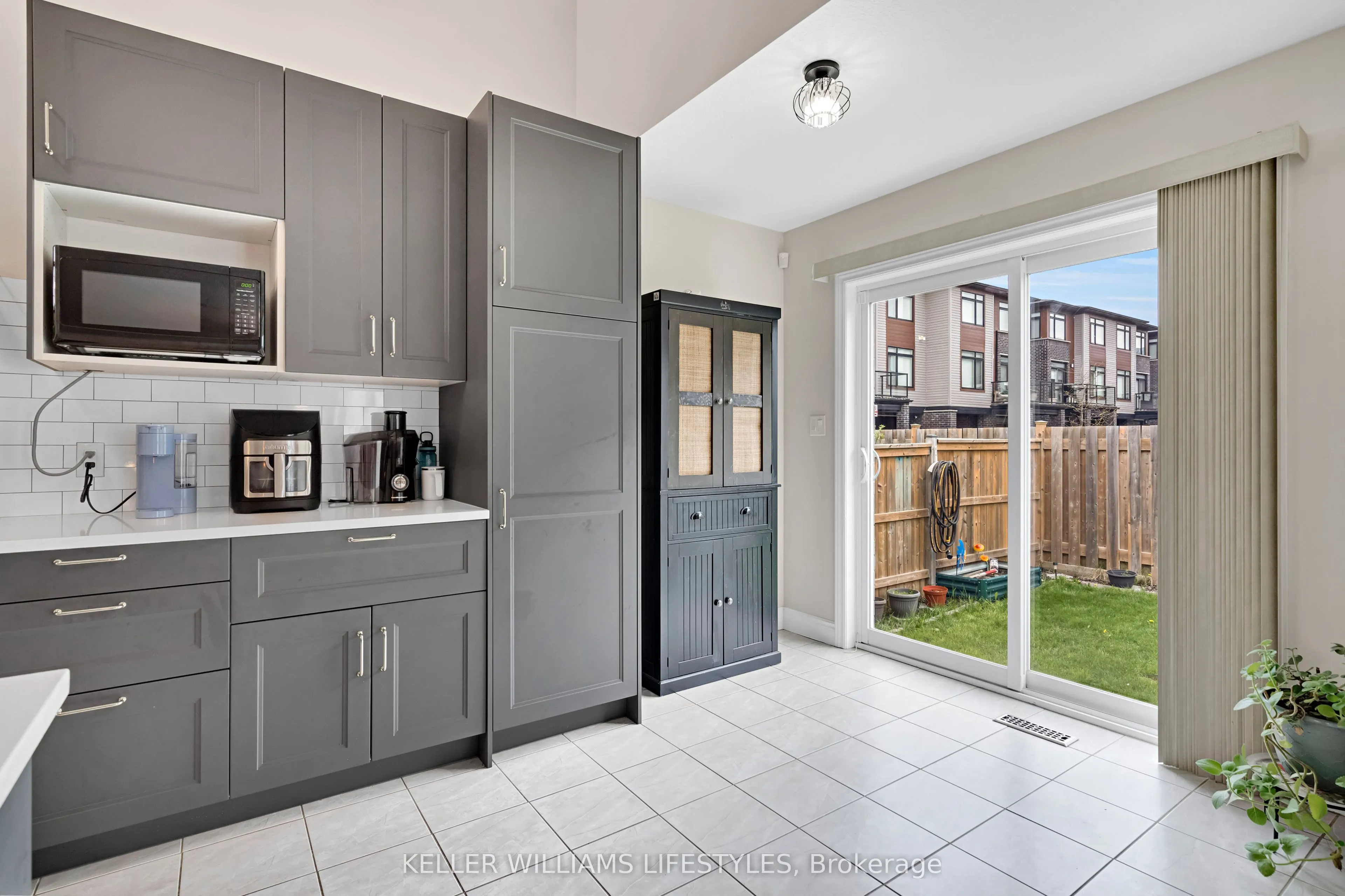 3270 Singleton Avenue #18