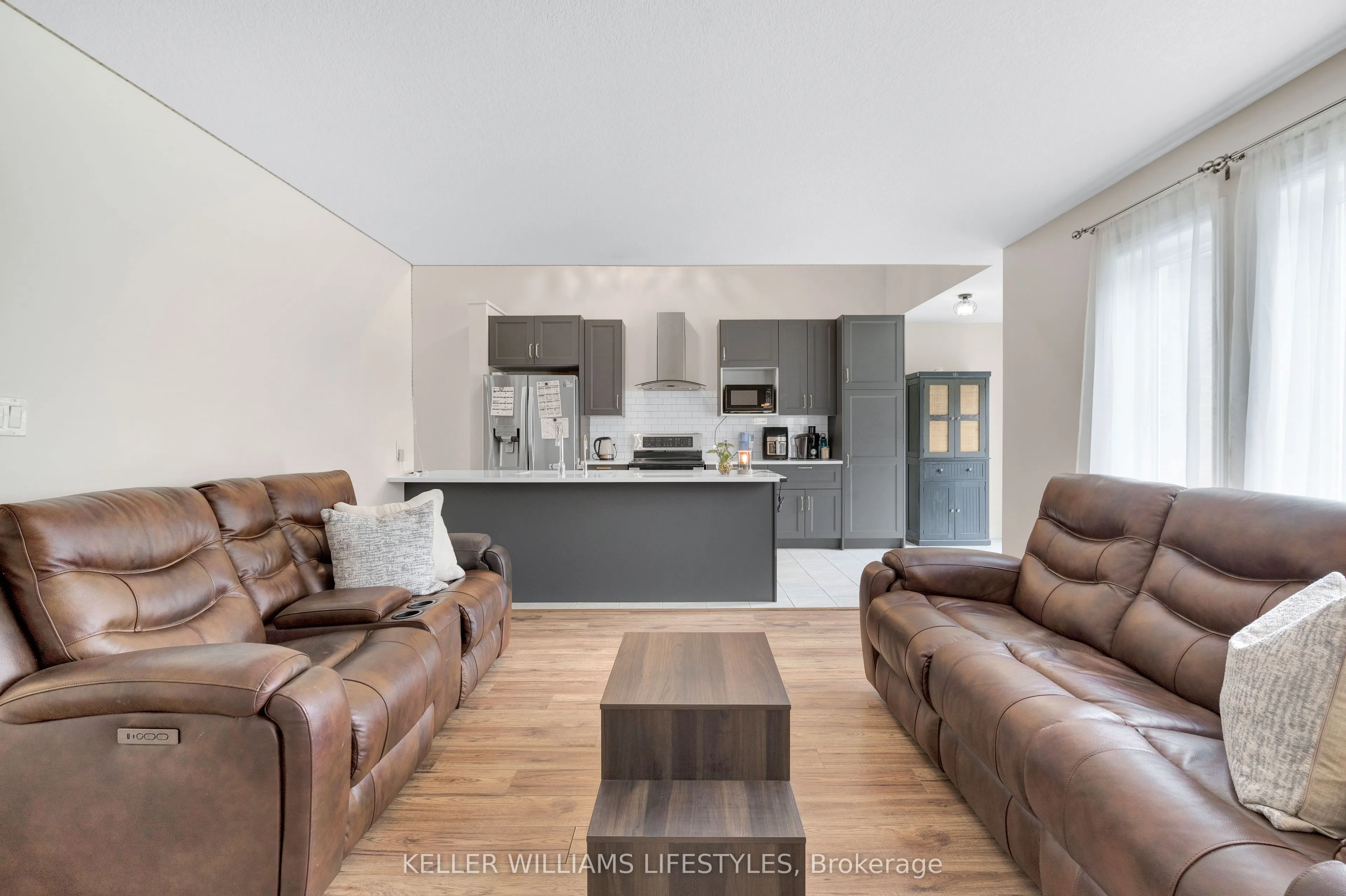 3270 Singleton Avenue #18