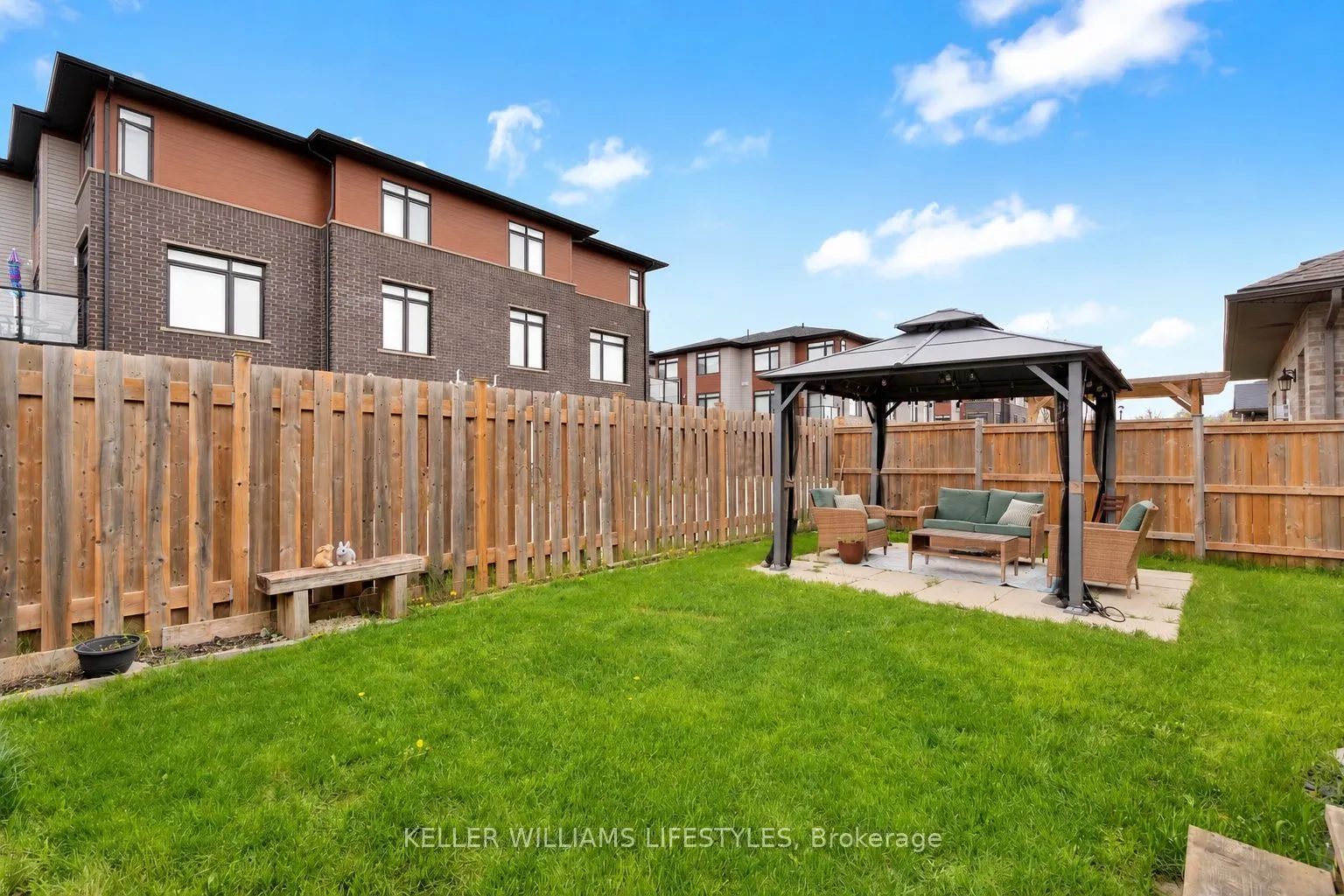 3270 Singleton Avenue #18