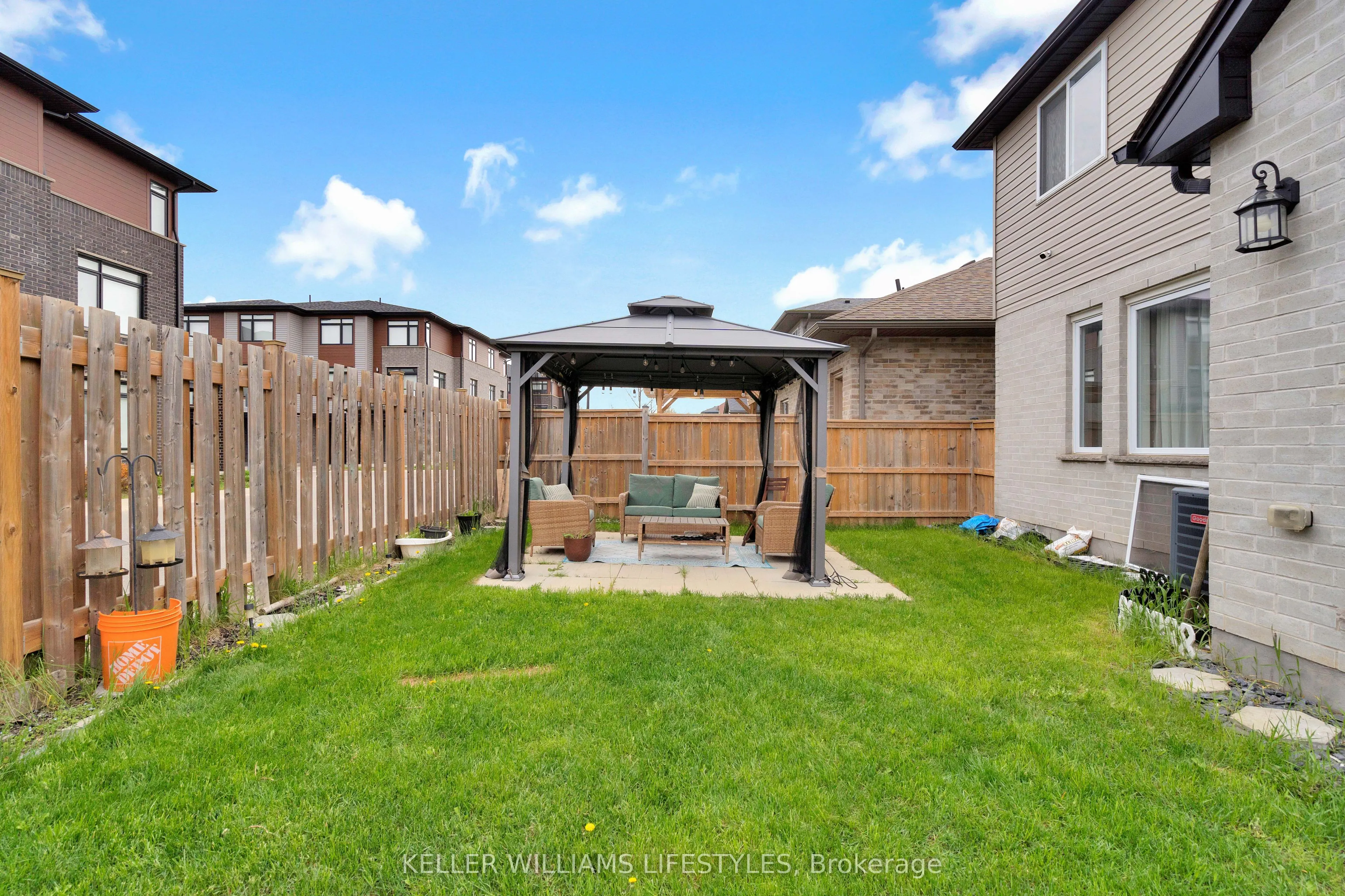 3270 Singleton Avenue #18