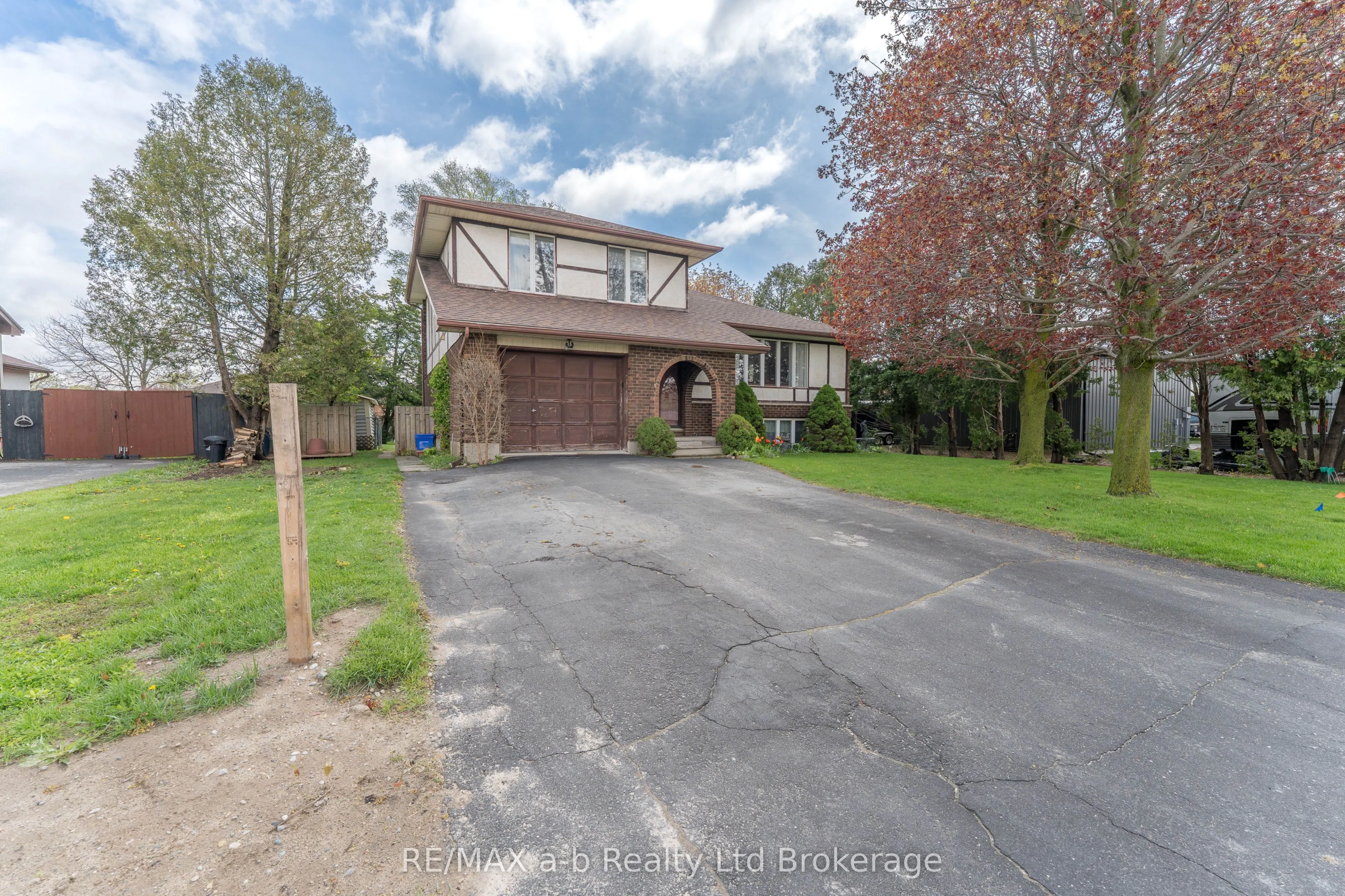2 Cranberry Road