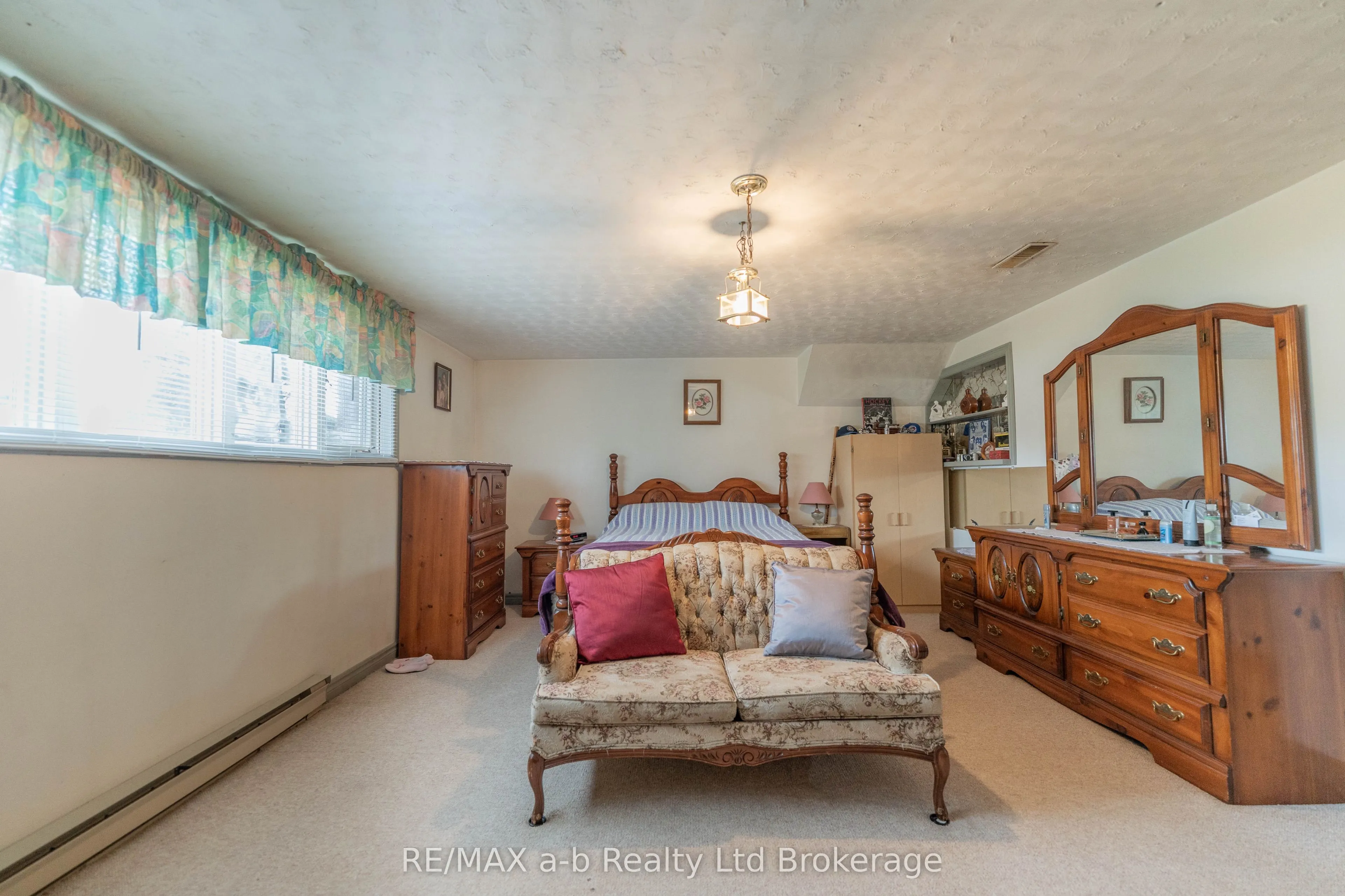 2 Cranberry Road