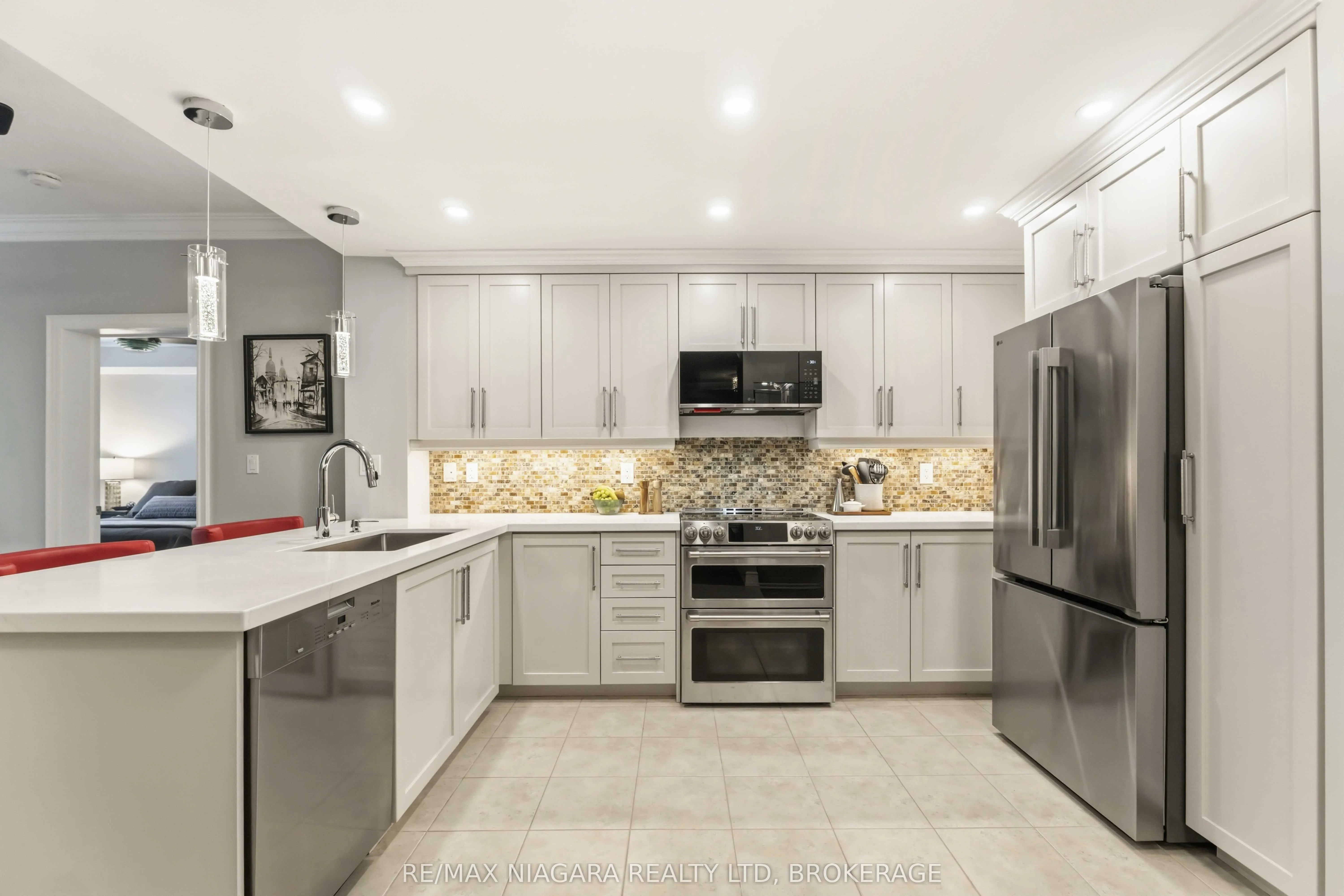 125 Wilson Street W #107