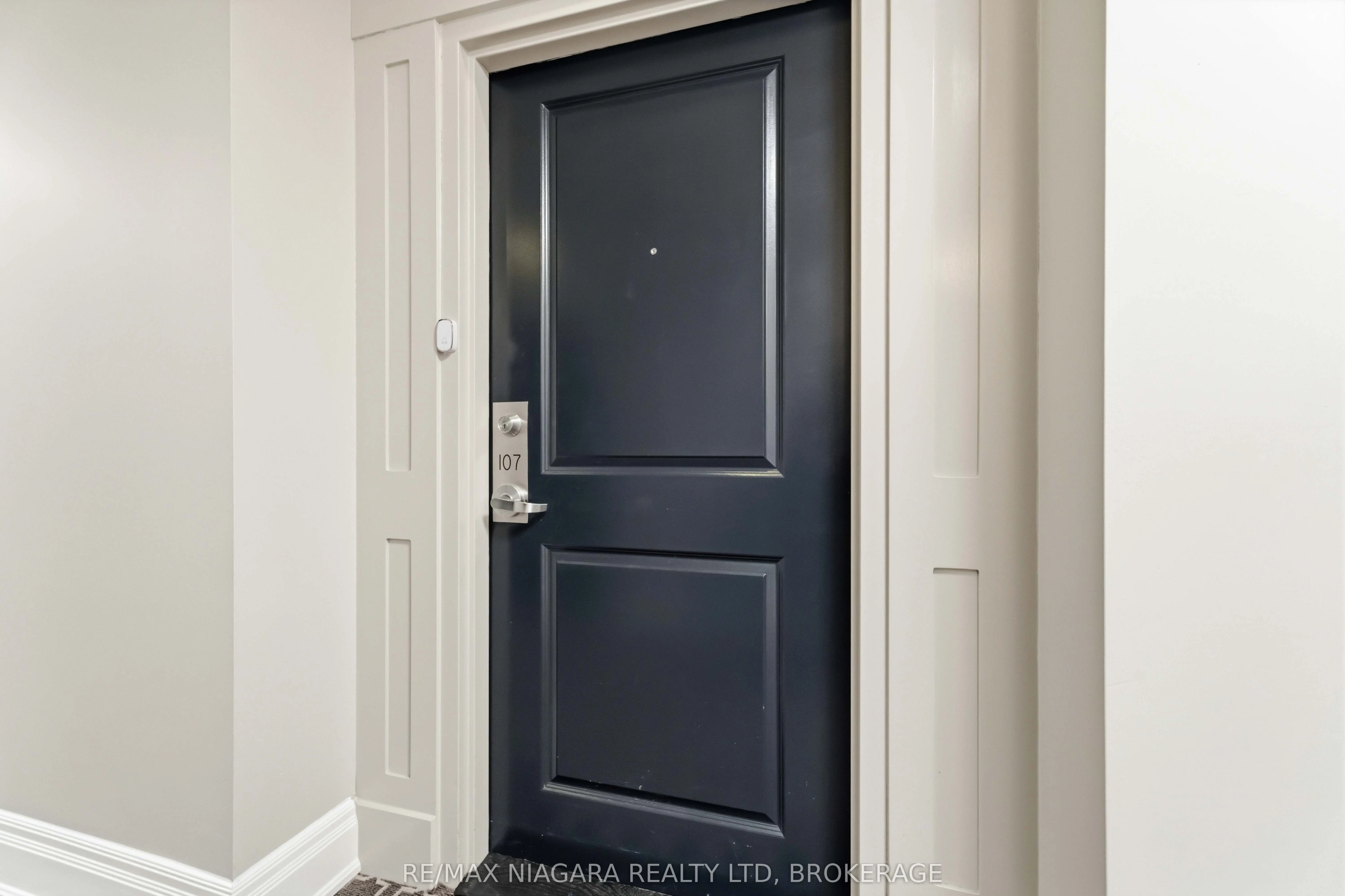 125 Wilson Street W #107