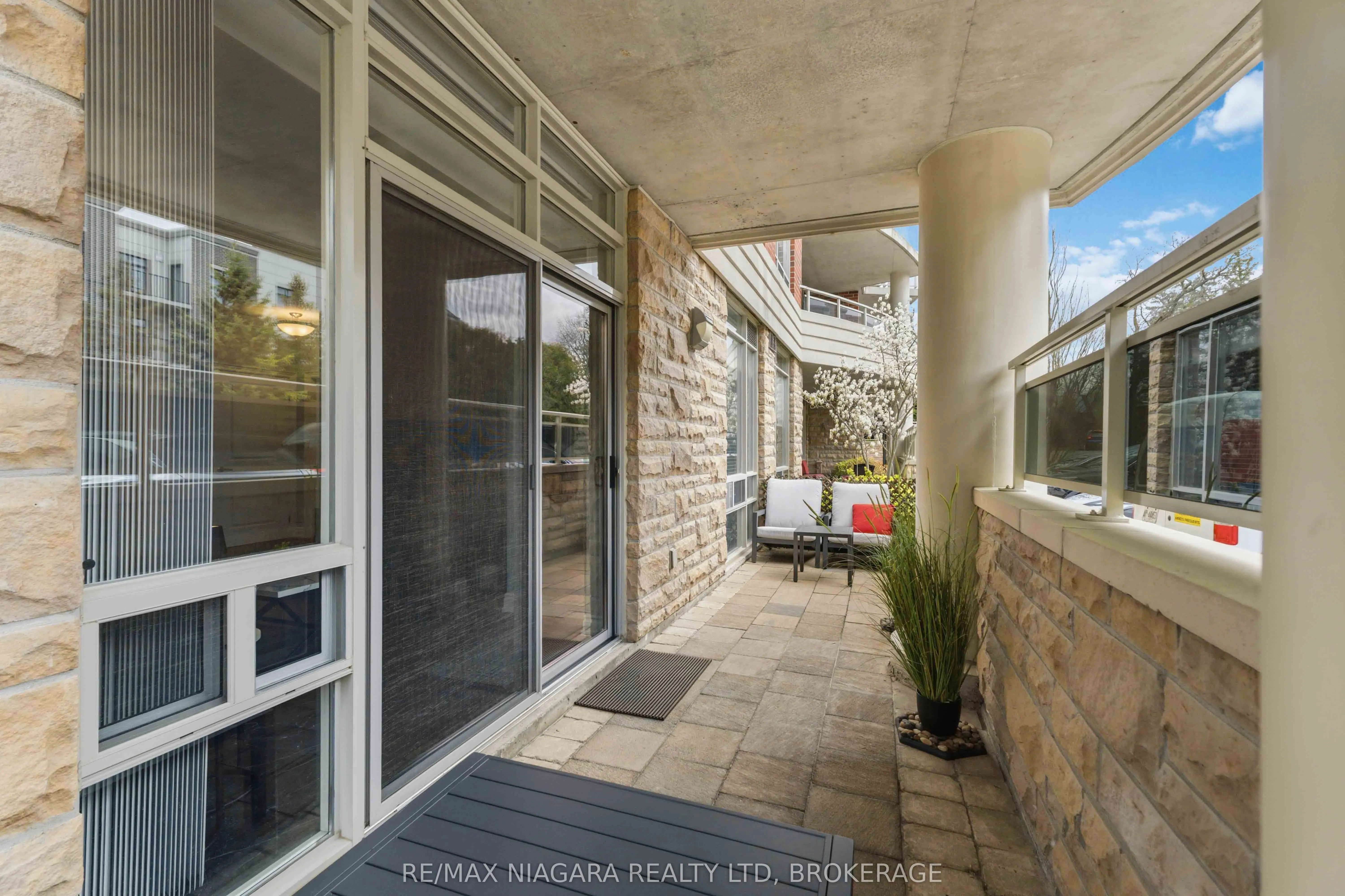 125 Wilson Street W #107