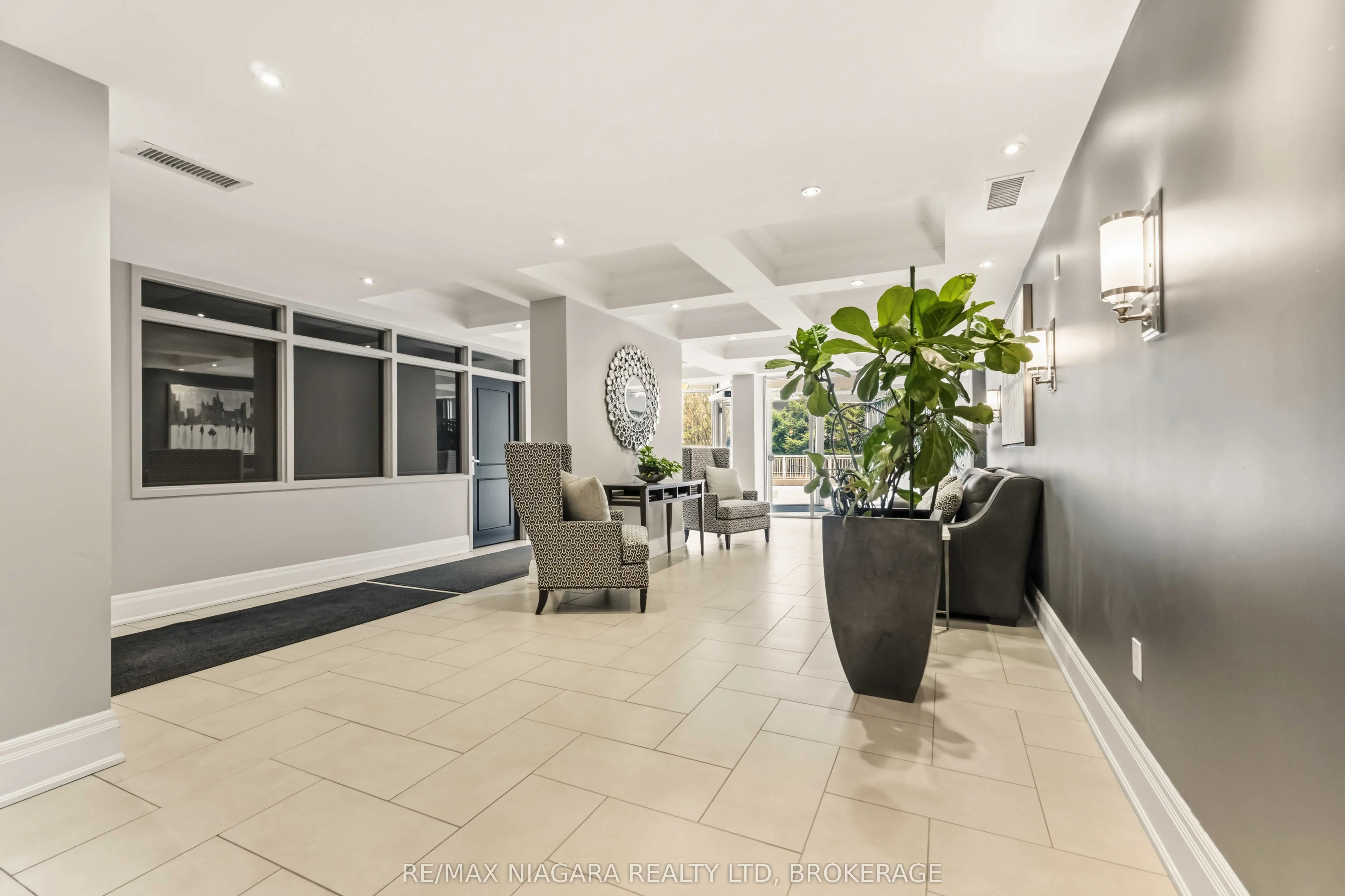 125 Wilson Street W #107