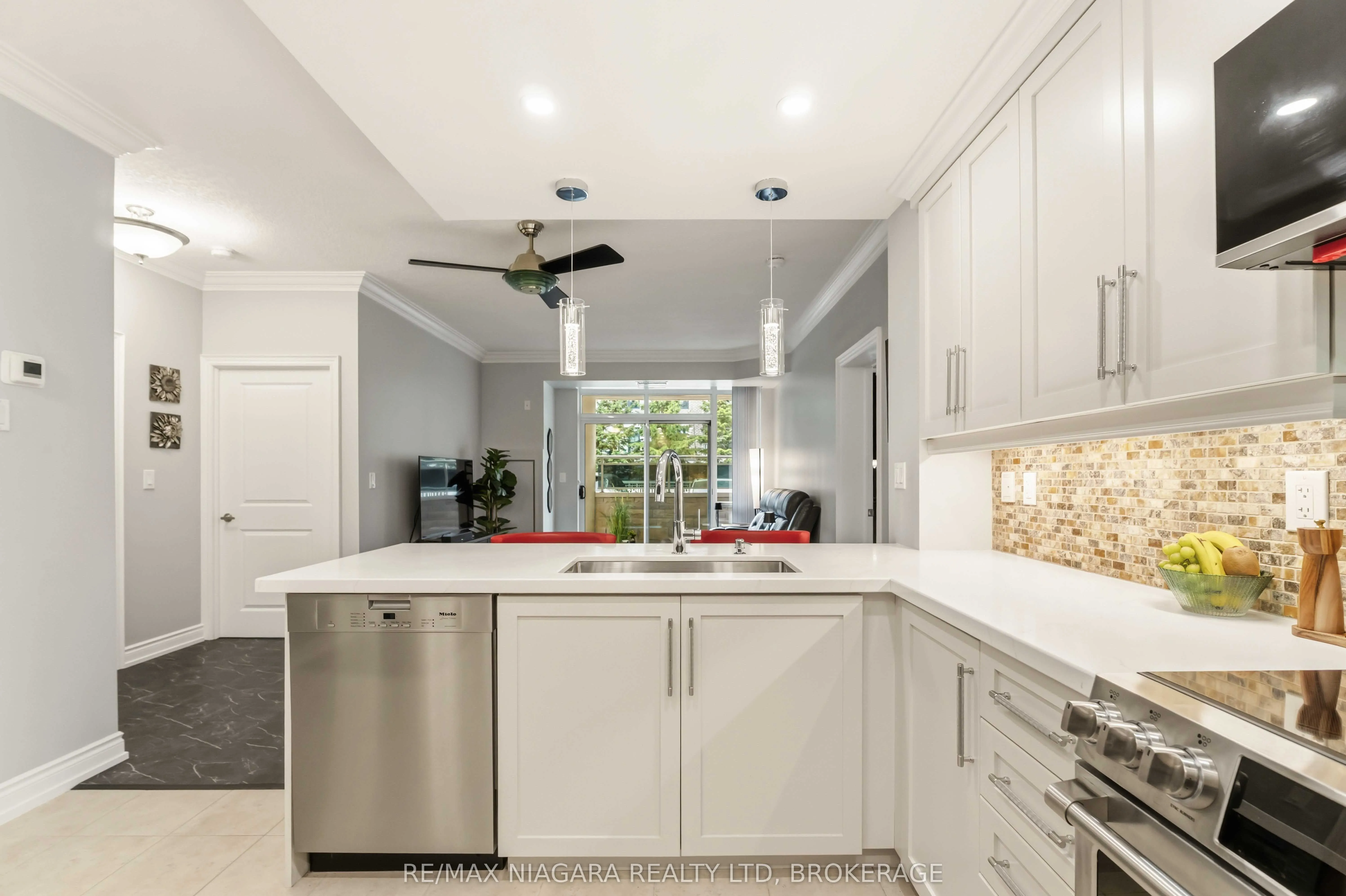 125 Wilson Street W #107