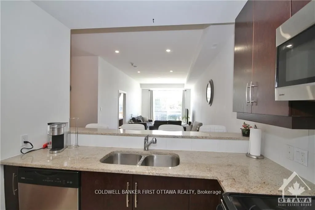500 CLARIDGE Drive #205