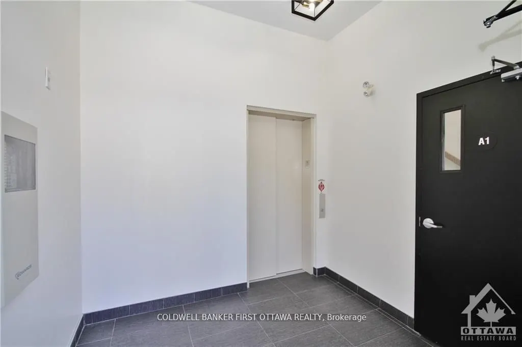 500 CLARIDGE Drive #205