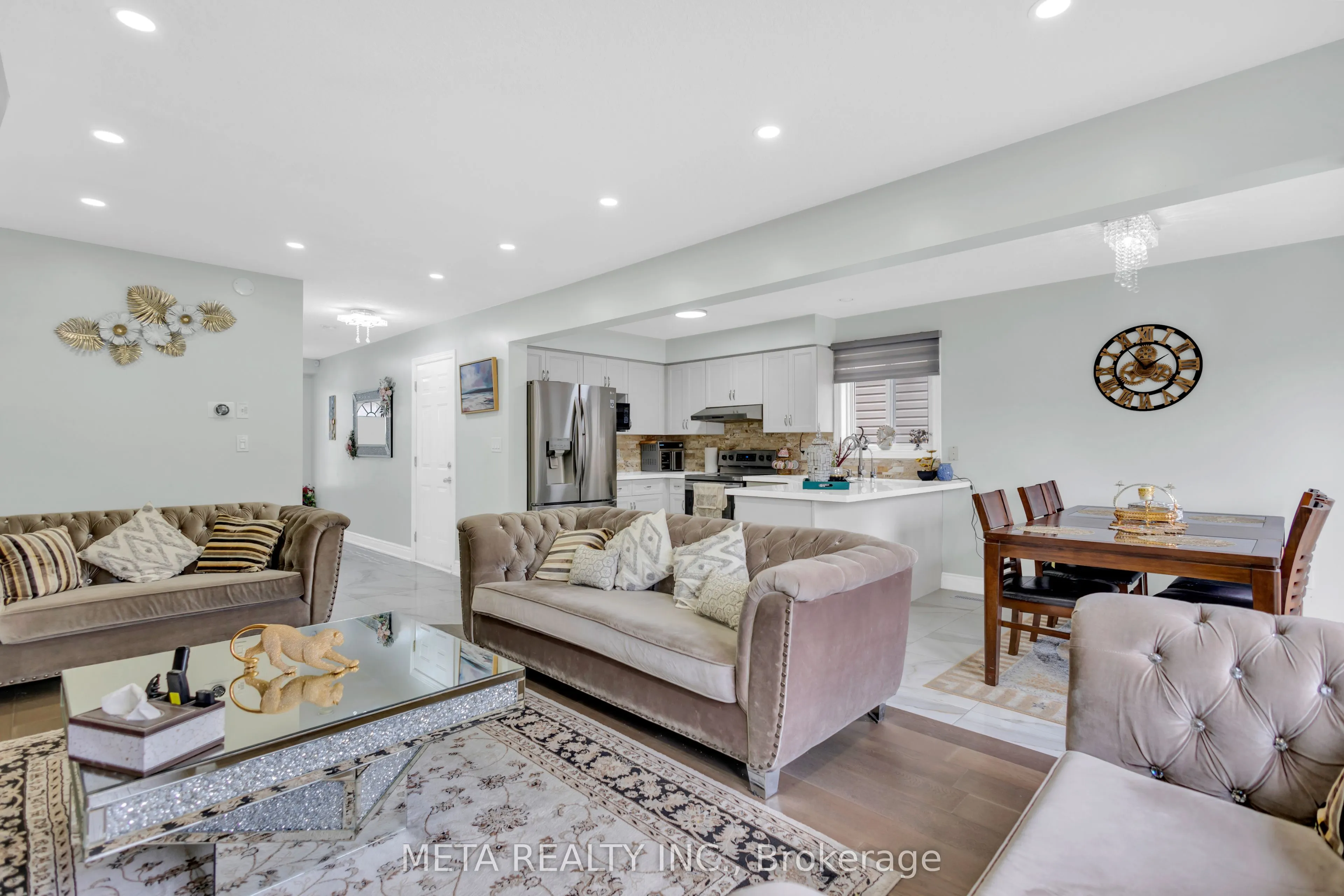 497 Langlaw Drive