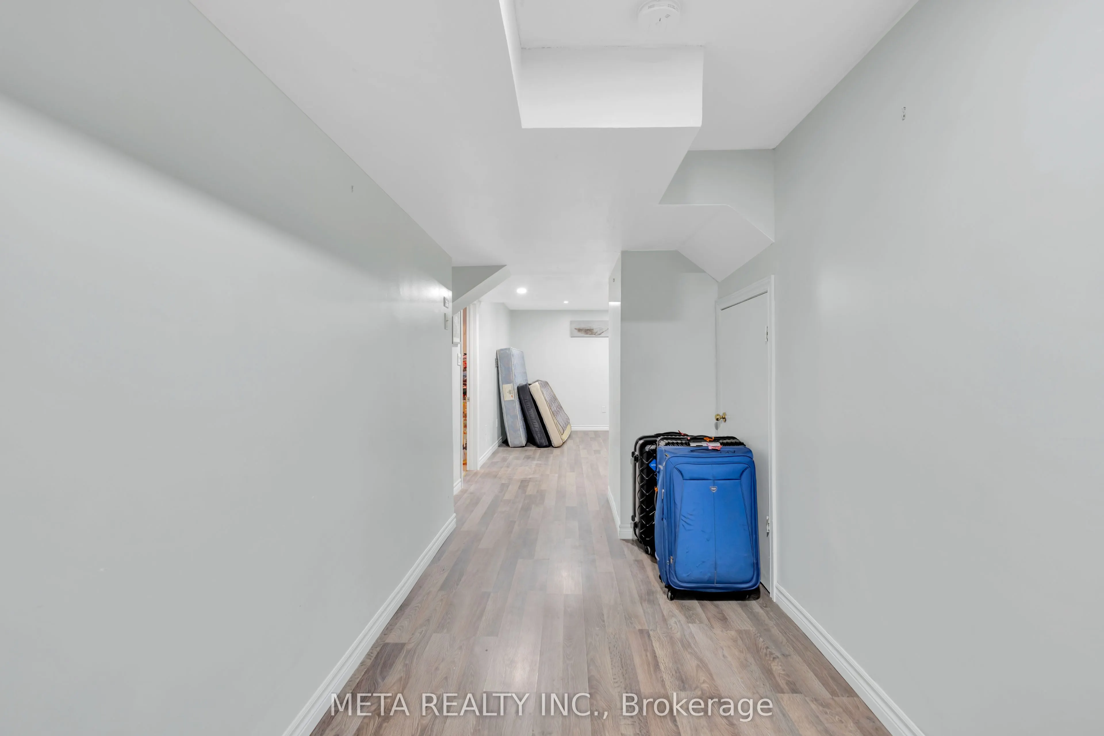 497 Langlaw Drive