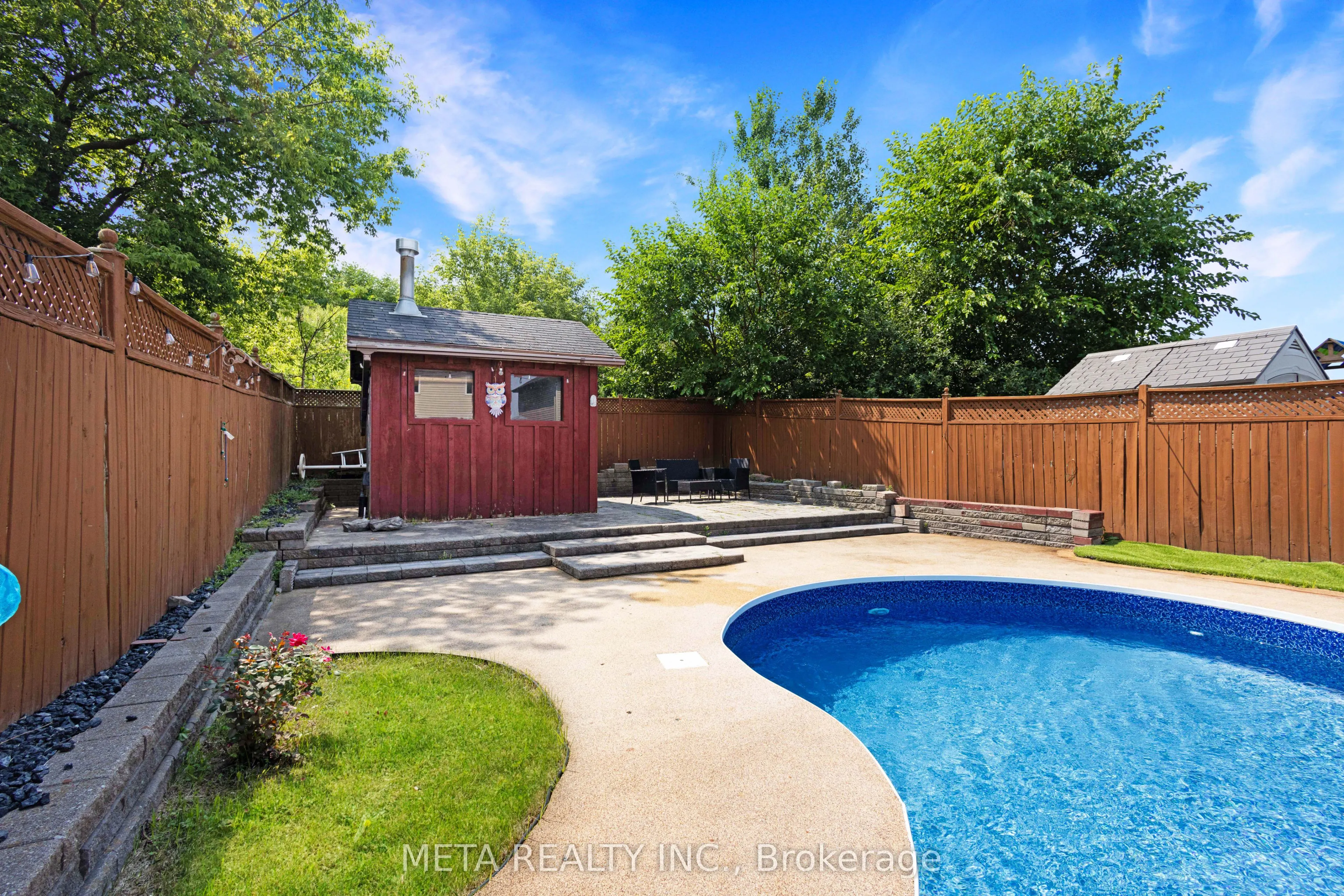 497 Langlaw Drive
