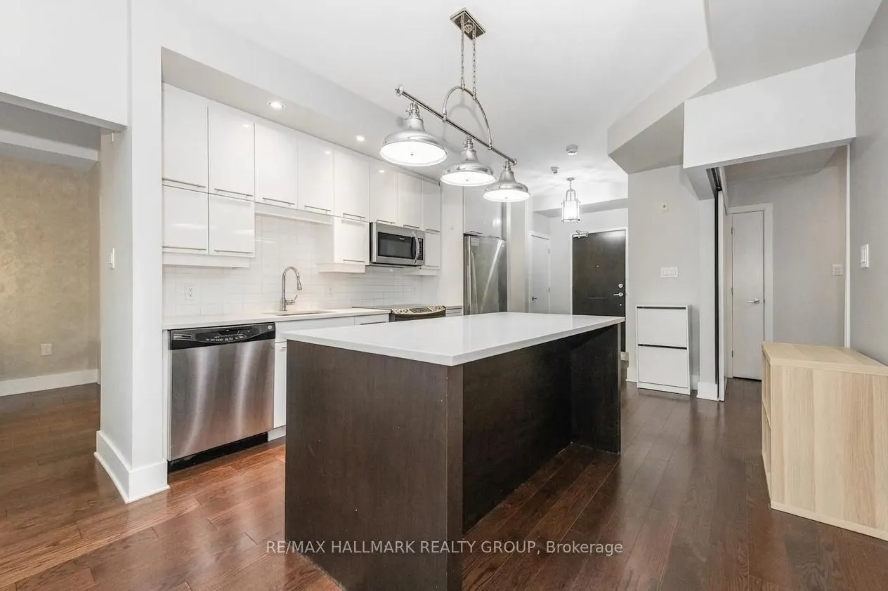 101 Richmond Road #319