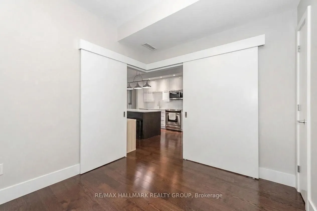 101 Richmond Road #319