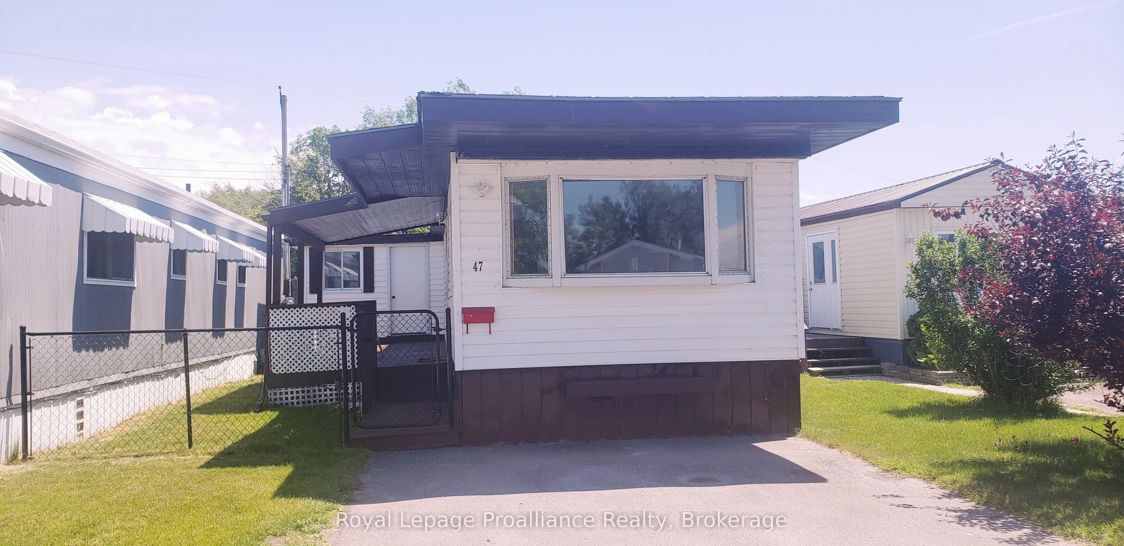 311 Dundas Street E #47
