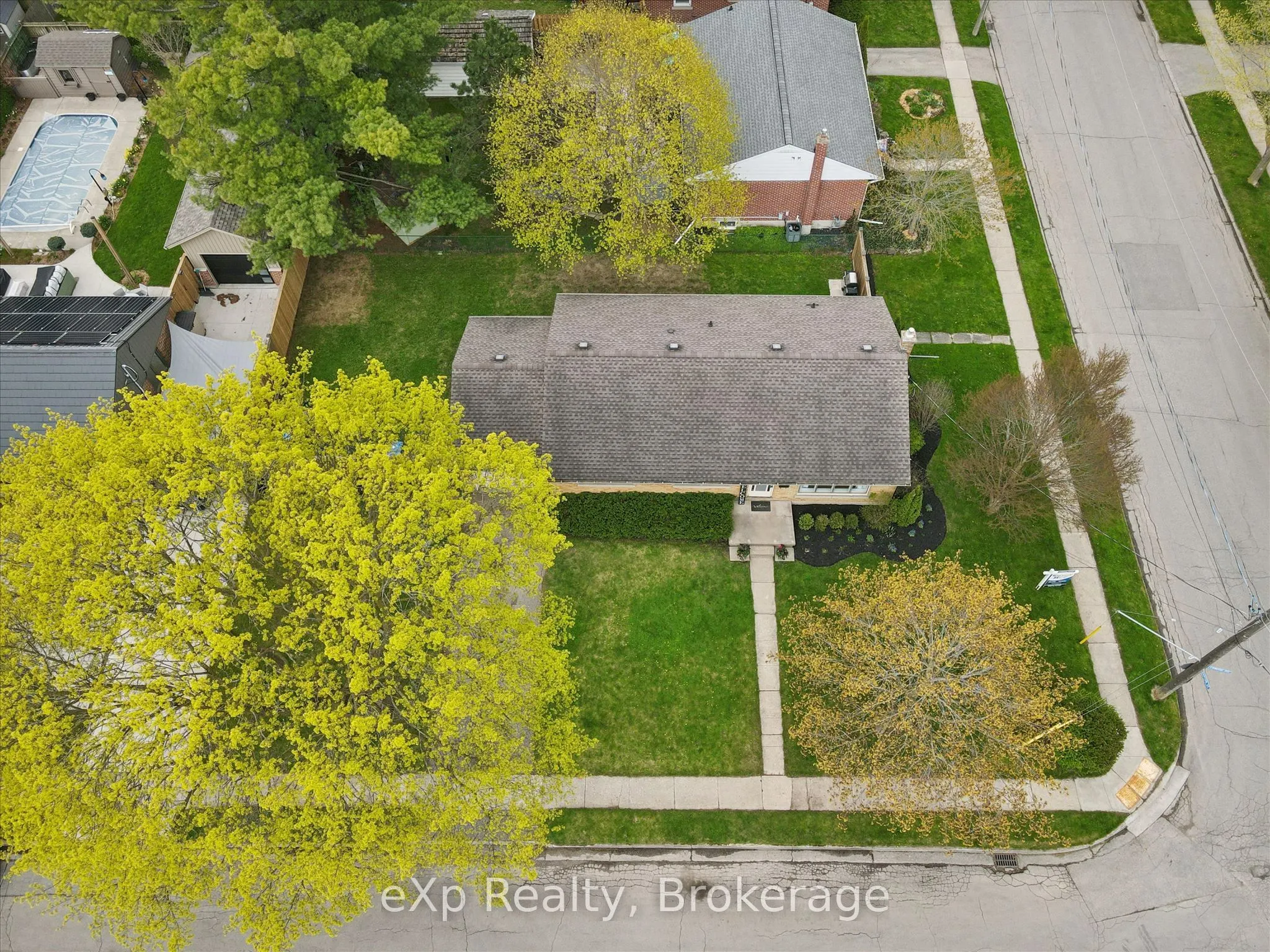 14 Glenwood Avenue