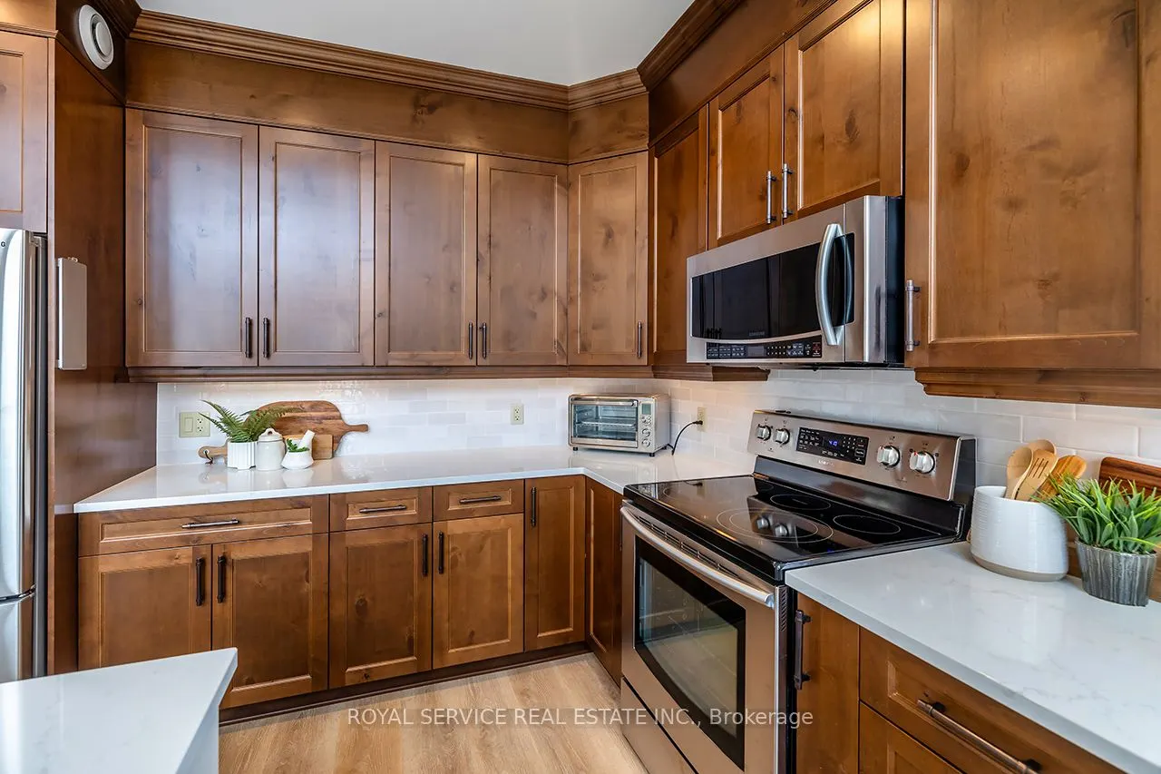 709 Carveth Drive