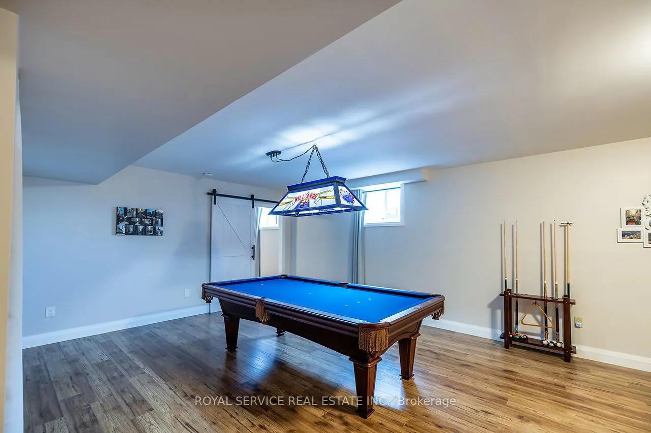 709 Carveth Drive