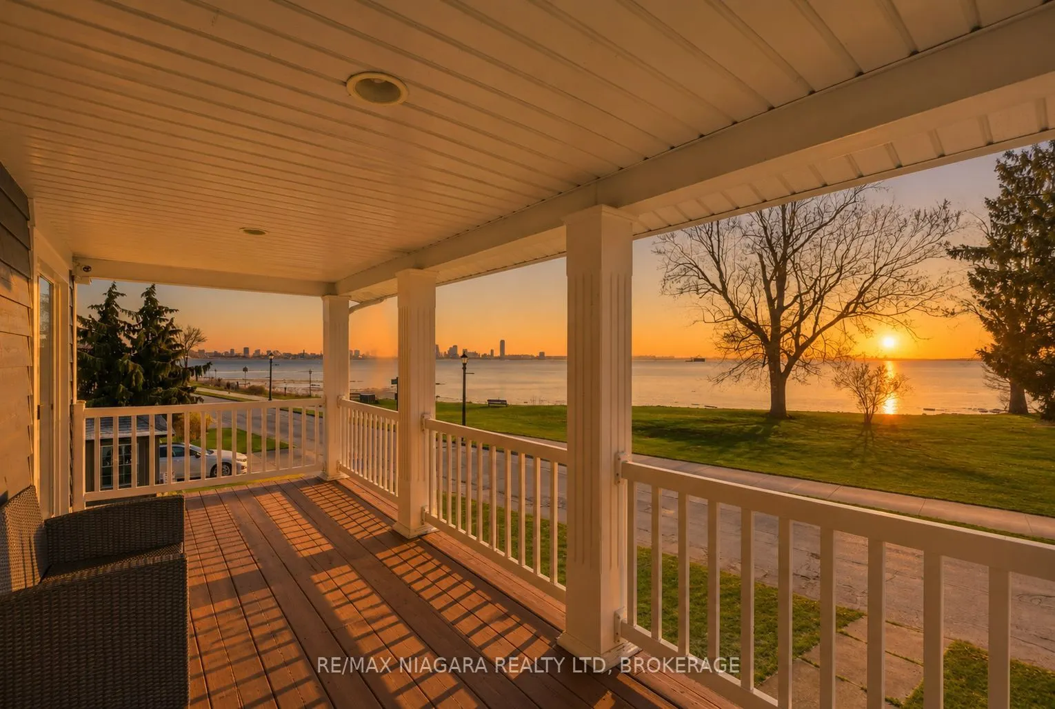 616 Lakeshore Road