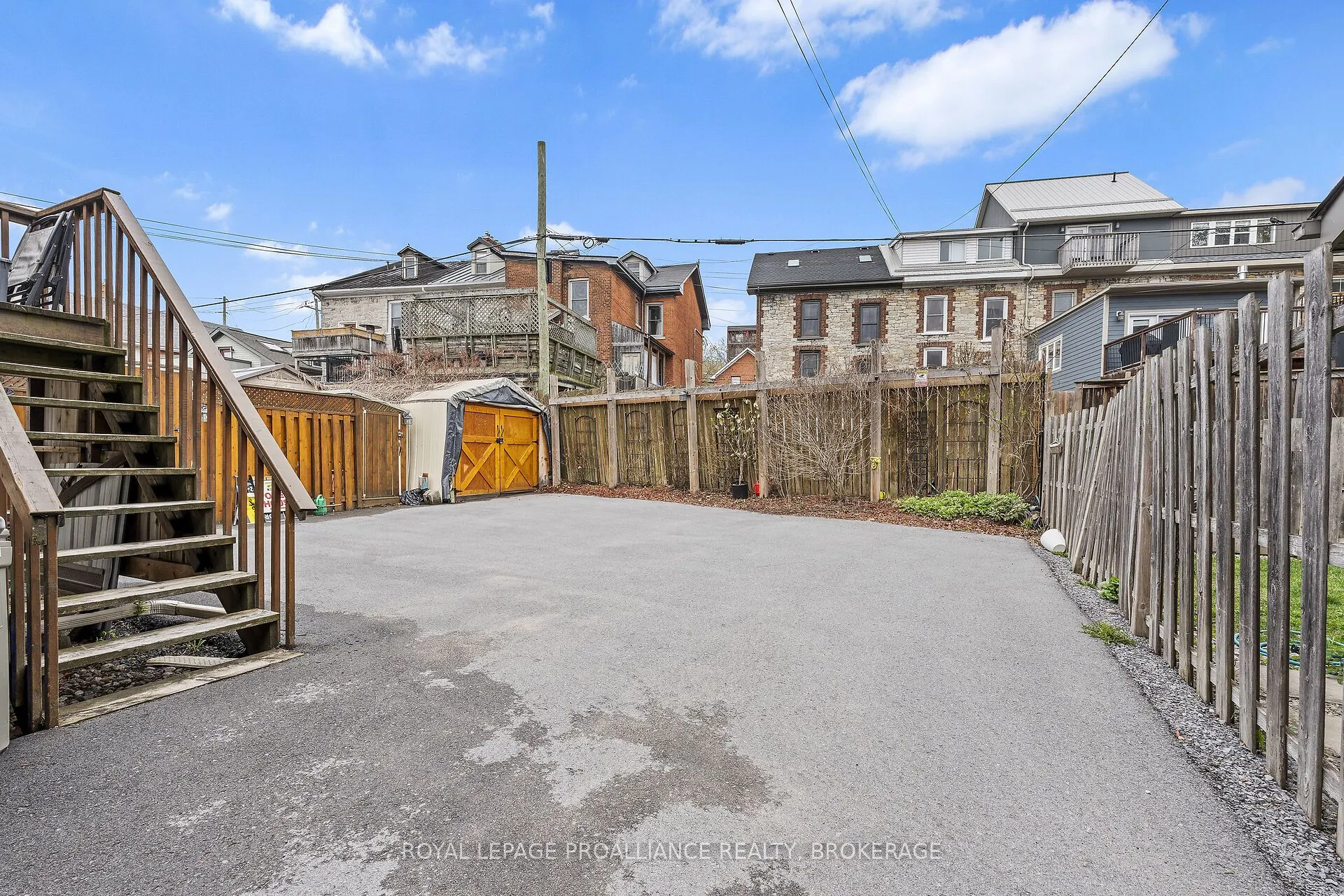 274 Wellington Street