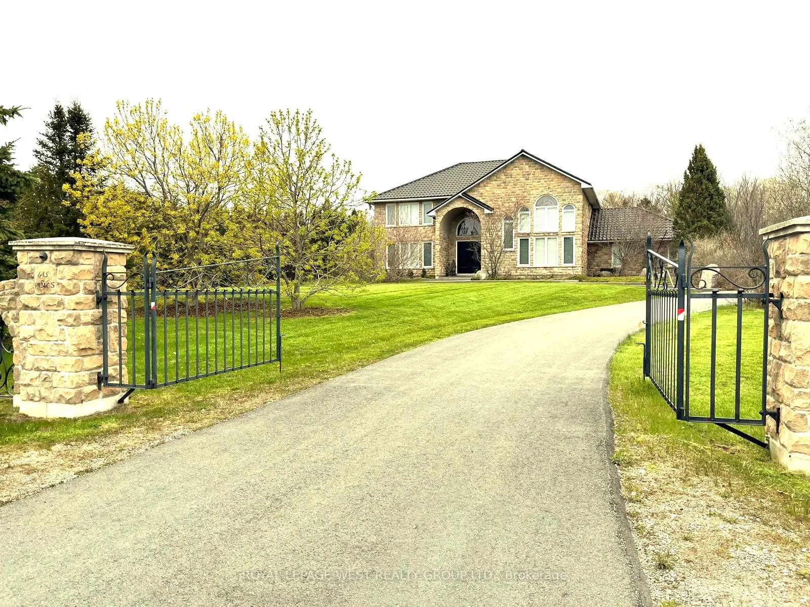 107 Nawautin Drive S