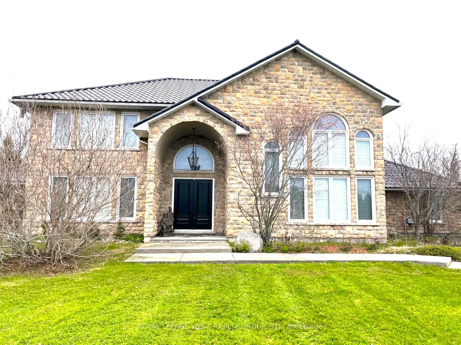 107 Nawautin Drive S