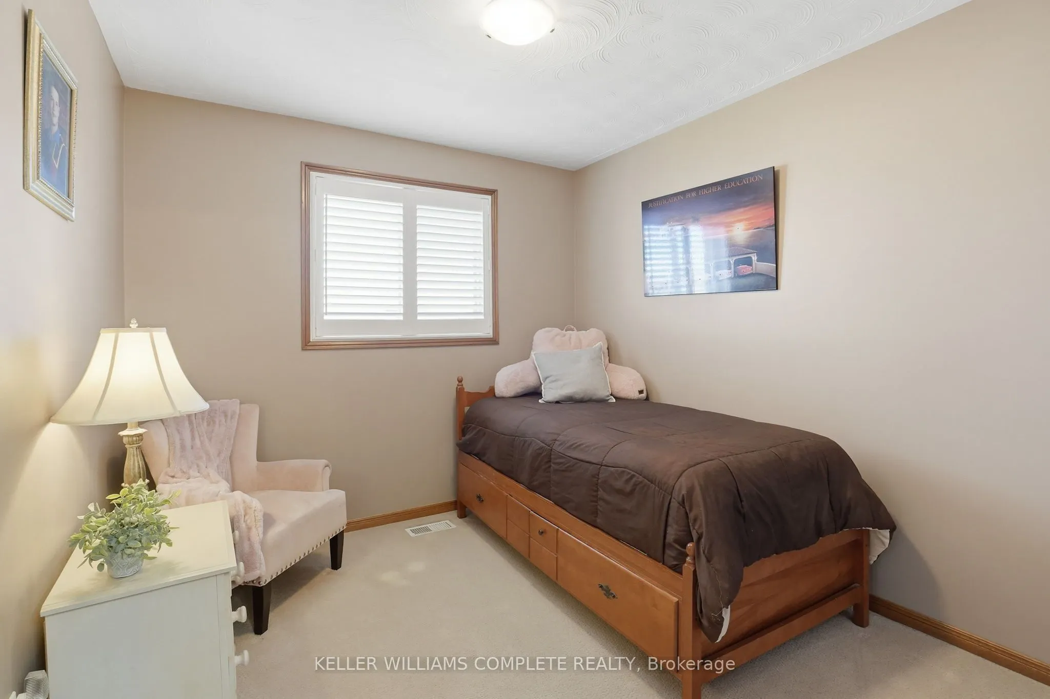 32 Highbury Drive